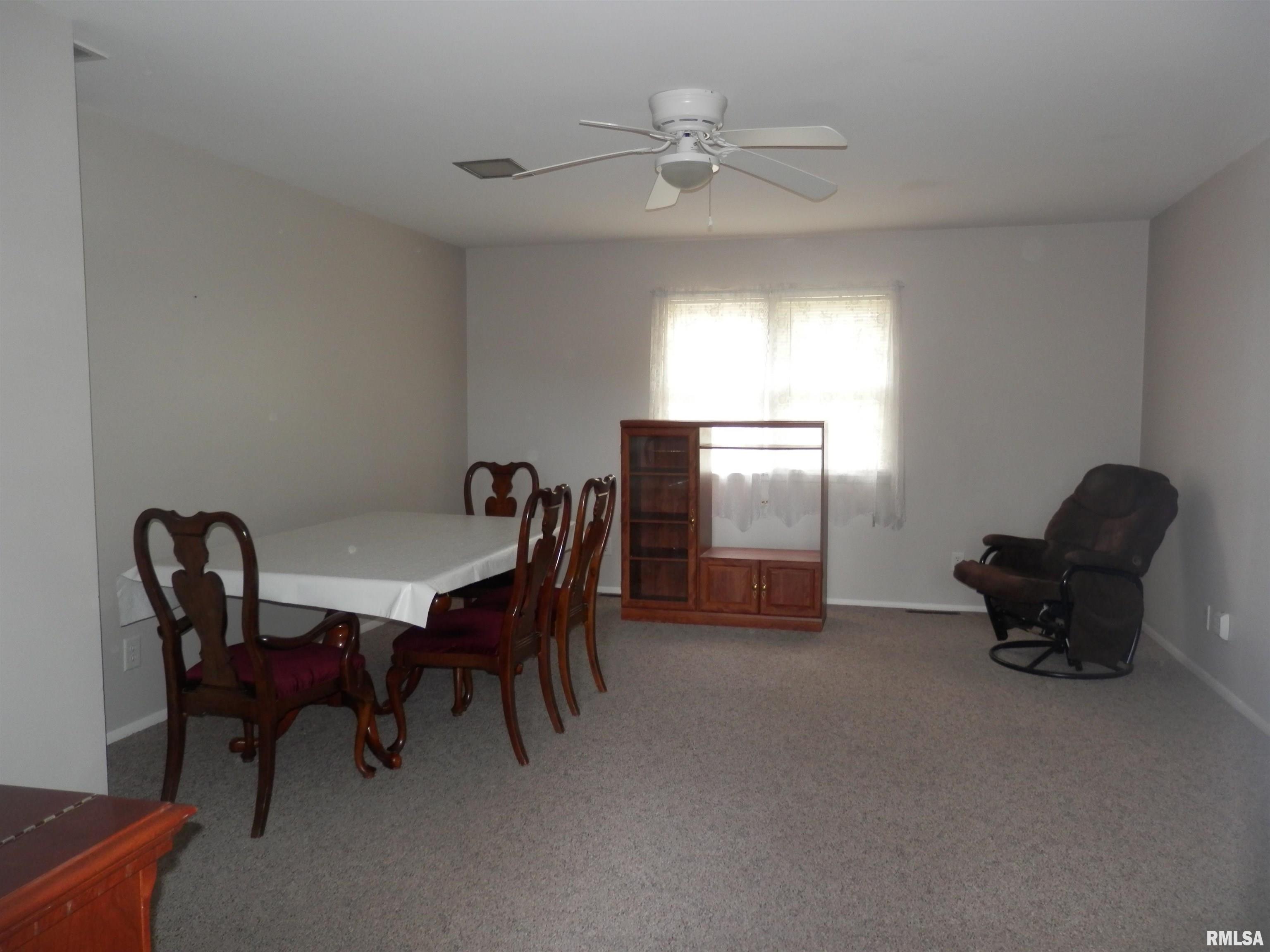 1658 Oriole Drive, Galesburg, Illinois image 35
