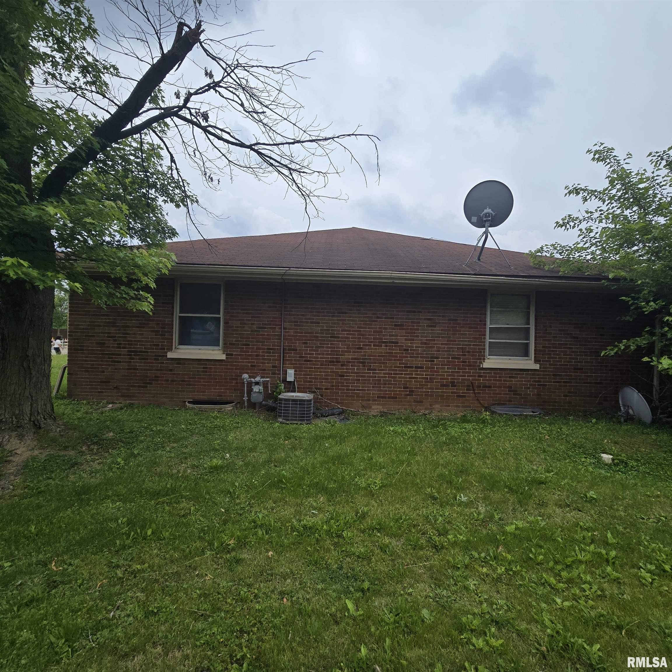 1907 N Sterling Avenue, Peoria, Illinois image 13