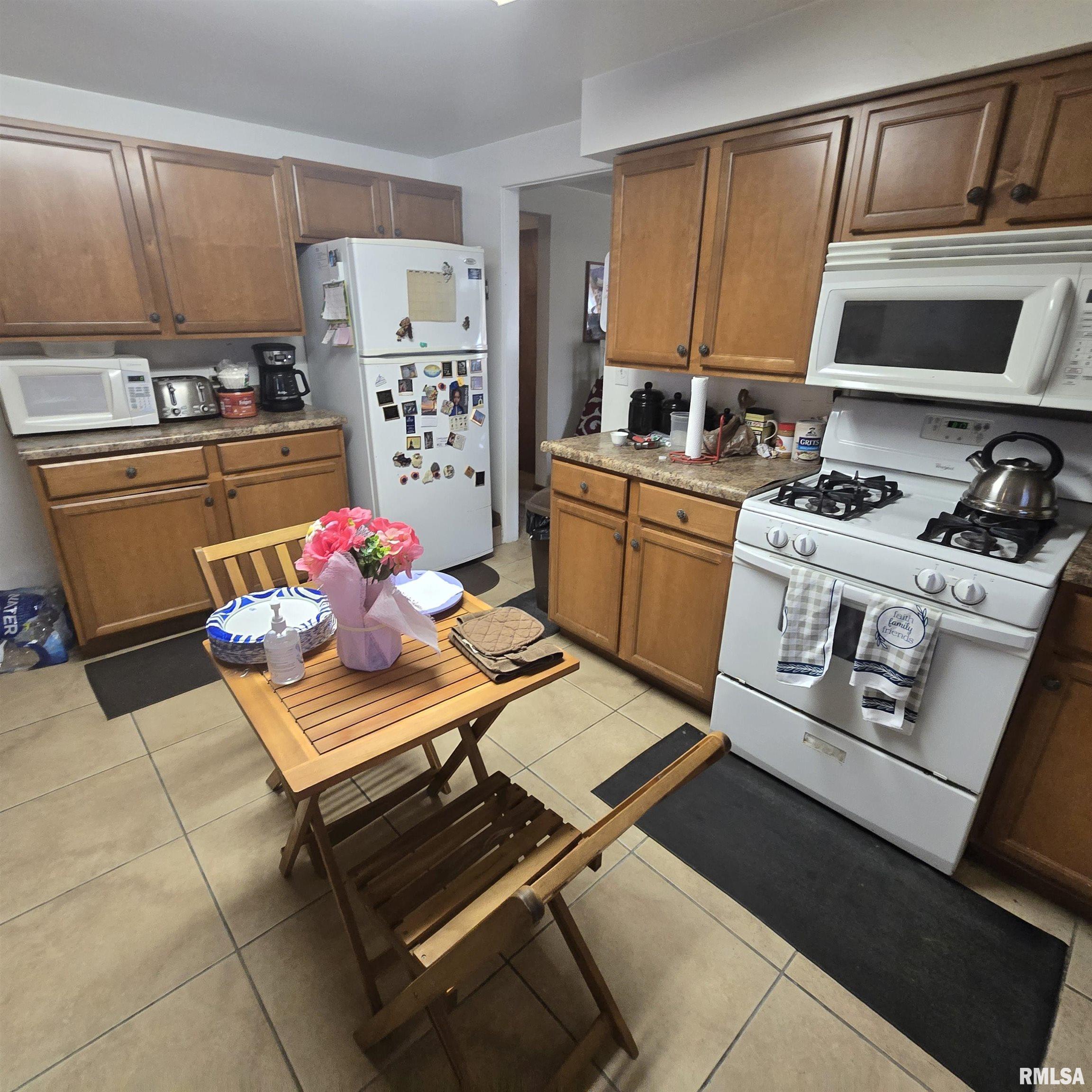 1907 N Sterling Avenue, Peoria, Illinois image 7