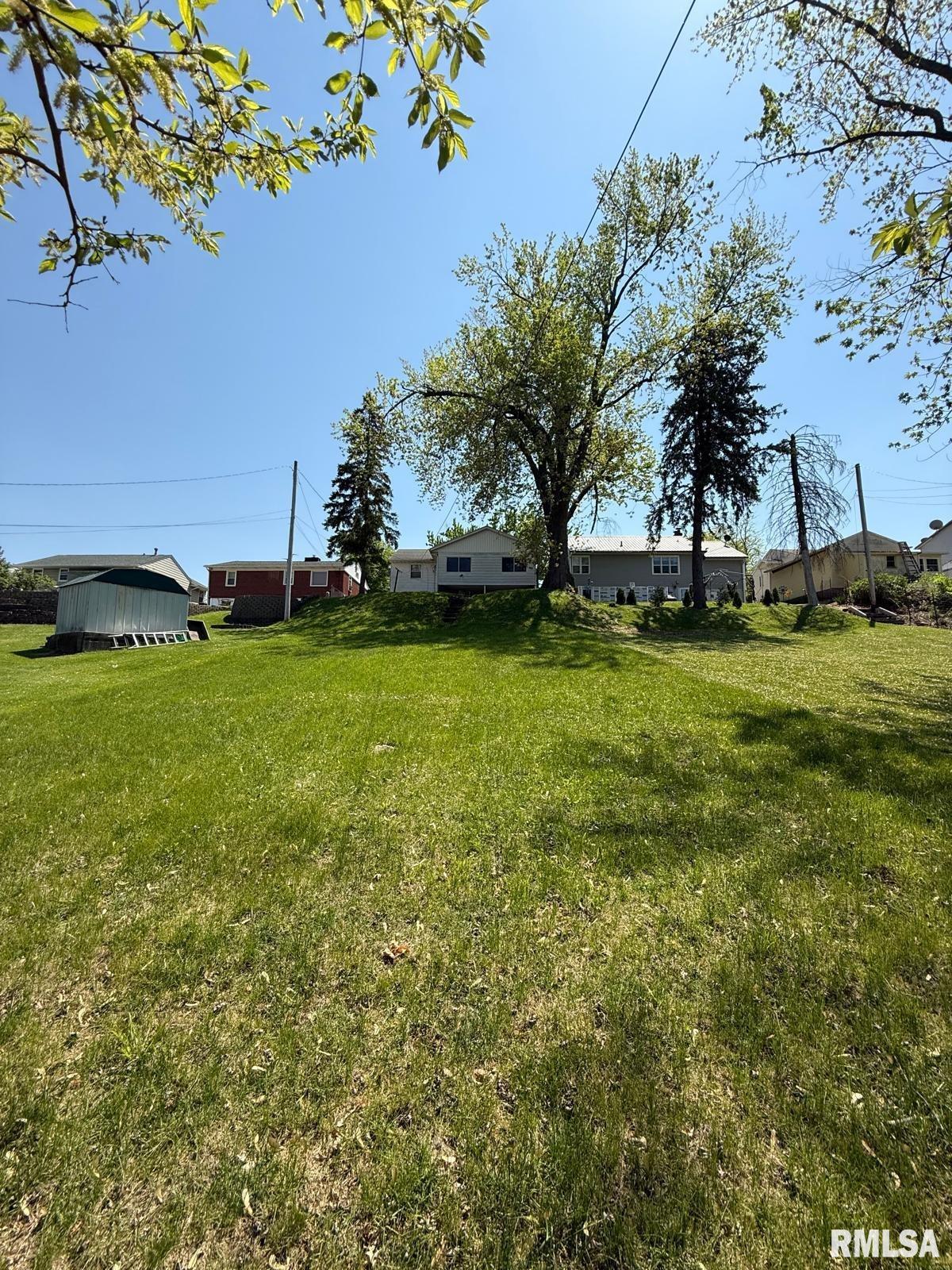 1030 Grandview Drive, Clinton, Iowa image 26
