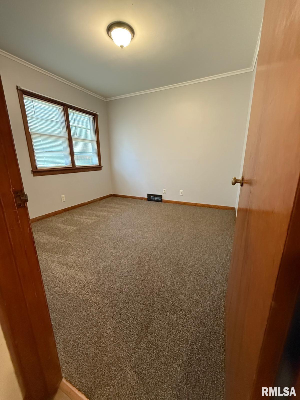 1030 Grandview Drive, Clinton, Iowa image 19