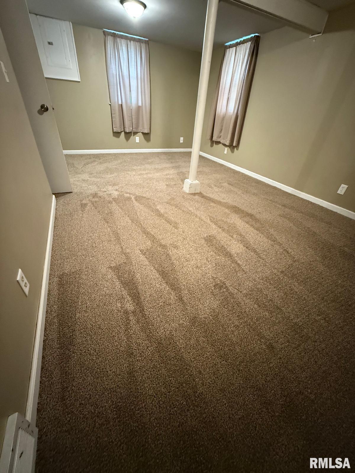 1030 Grandview Drive, Clinton, Iowa image 33