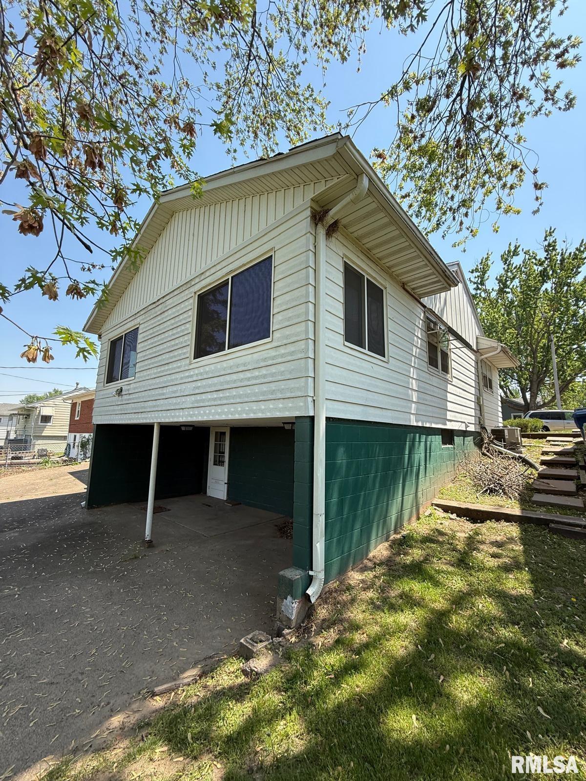 1030 Grandview Drive, Clinton, Iowa image 22