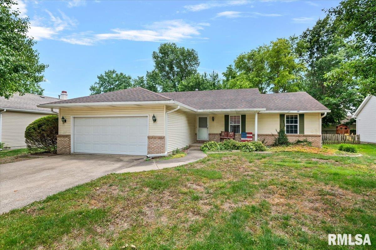 Photo 1 of 32 — 1216 Dani Lane, Springfield, IL 62712