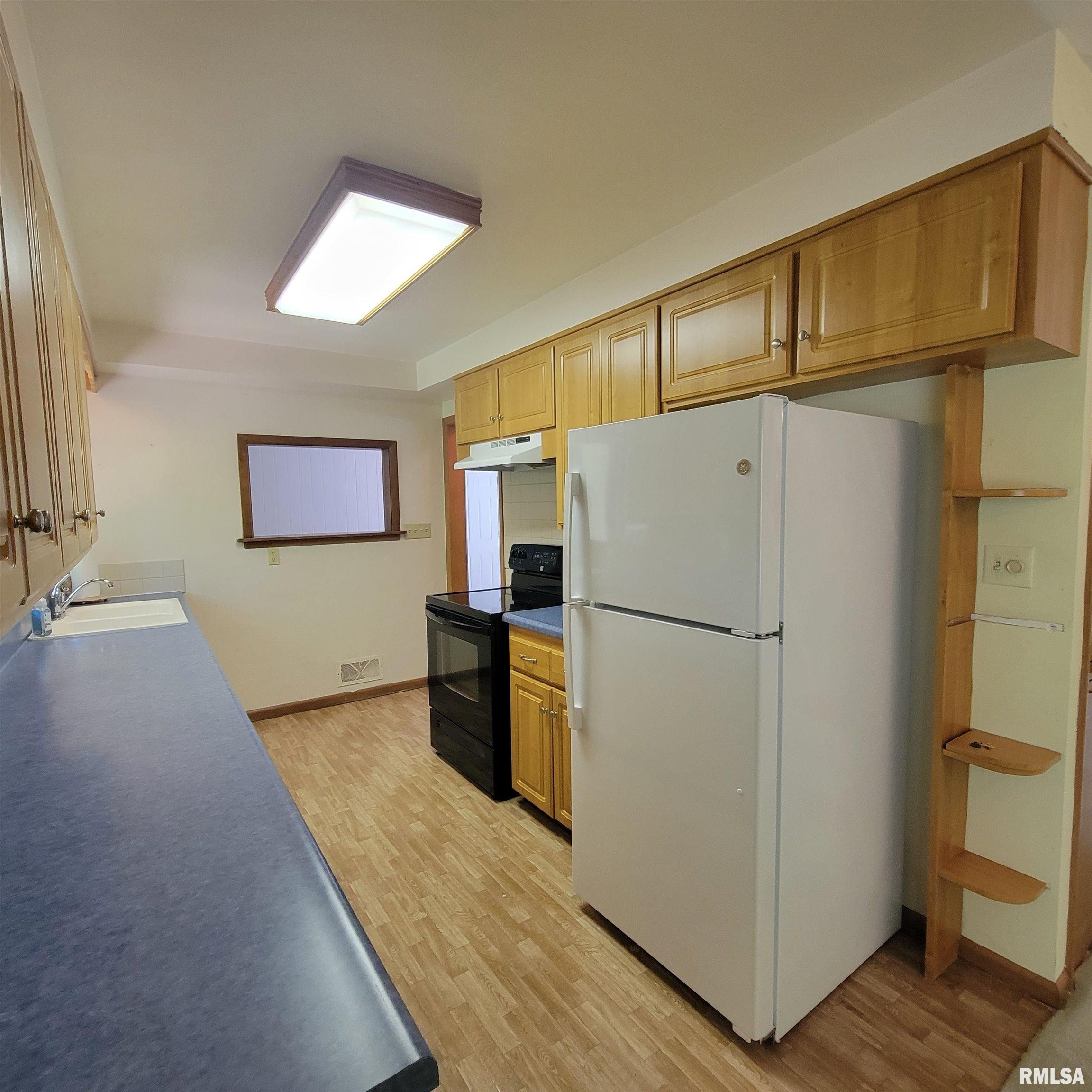 2727 32nd Avenue Court, Rock Island, Illinois image 12