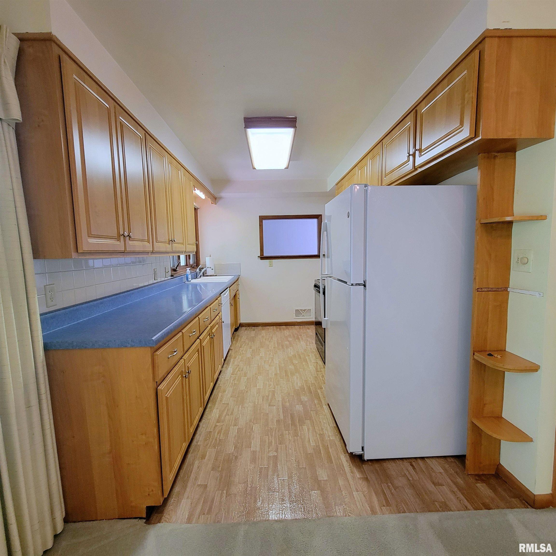 2727 32nd Avenue Court, Rock Island, Illinois image 11