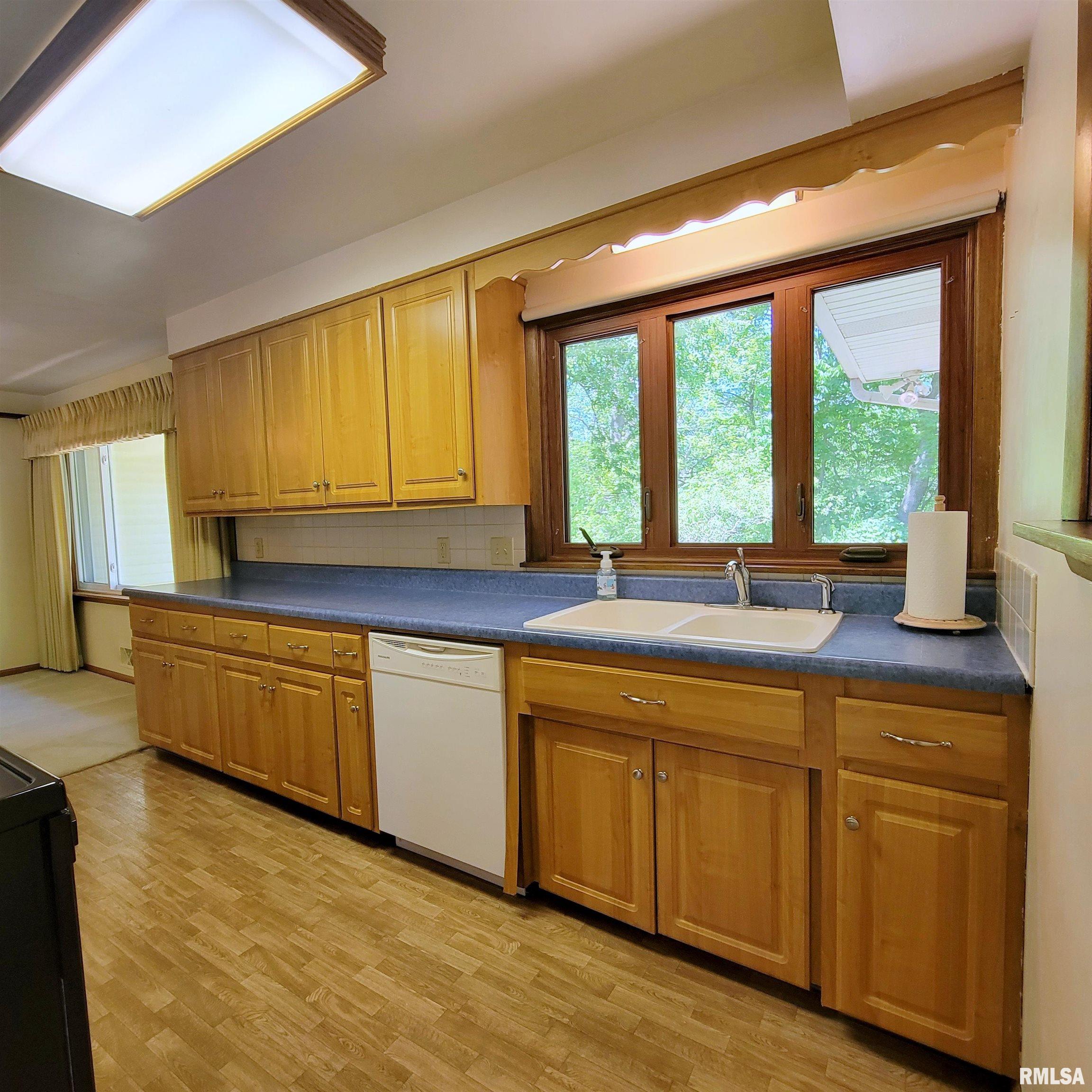 2727 32nd Avenue Court, Rock Island, Illinois image 13