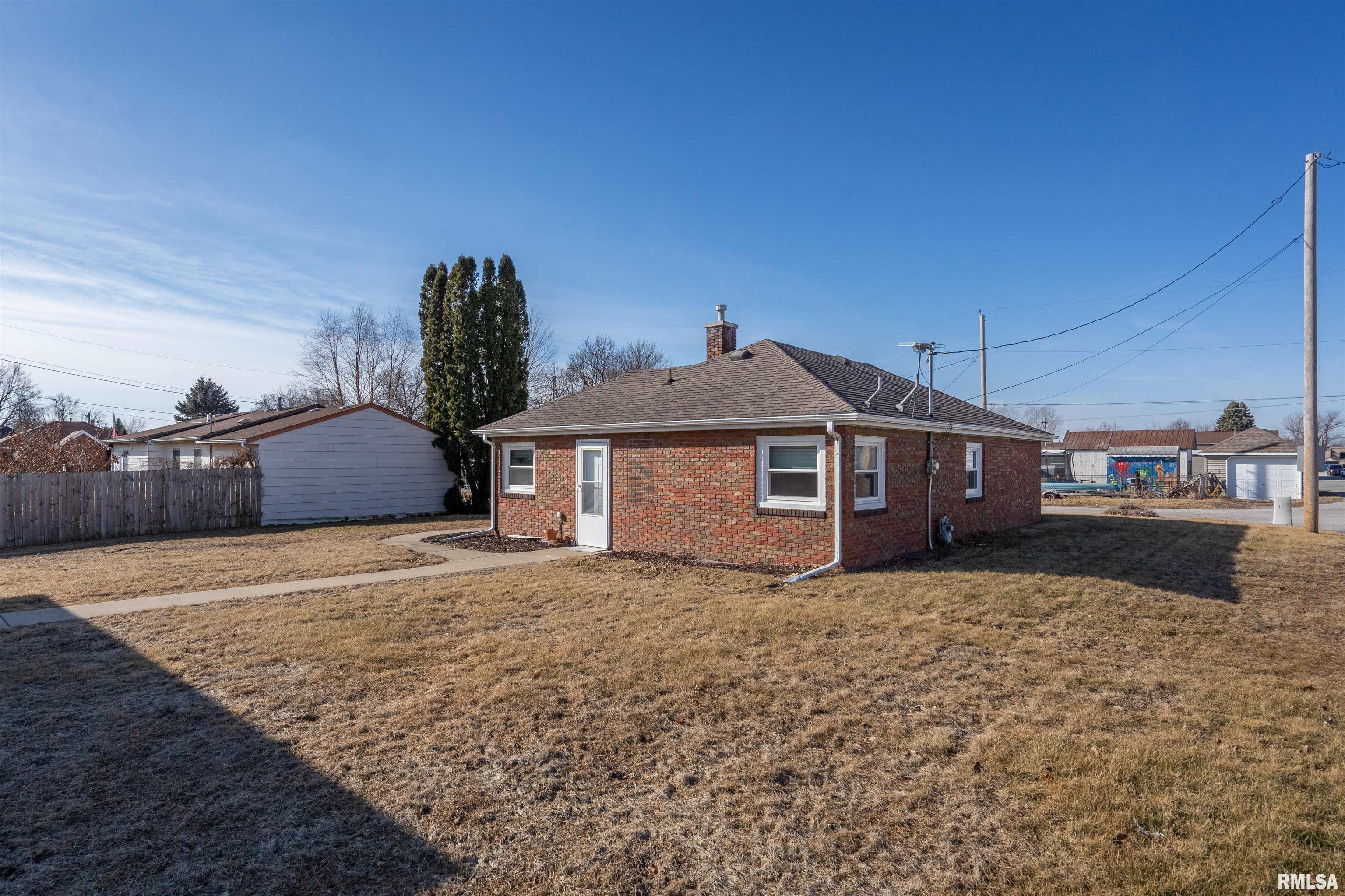 129 S Neisse Street, Blue Grass, Iowa image 20