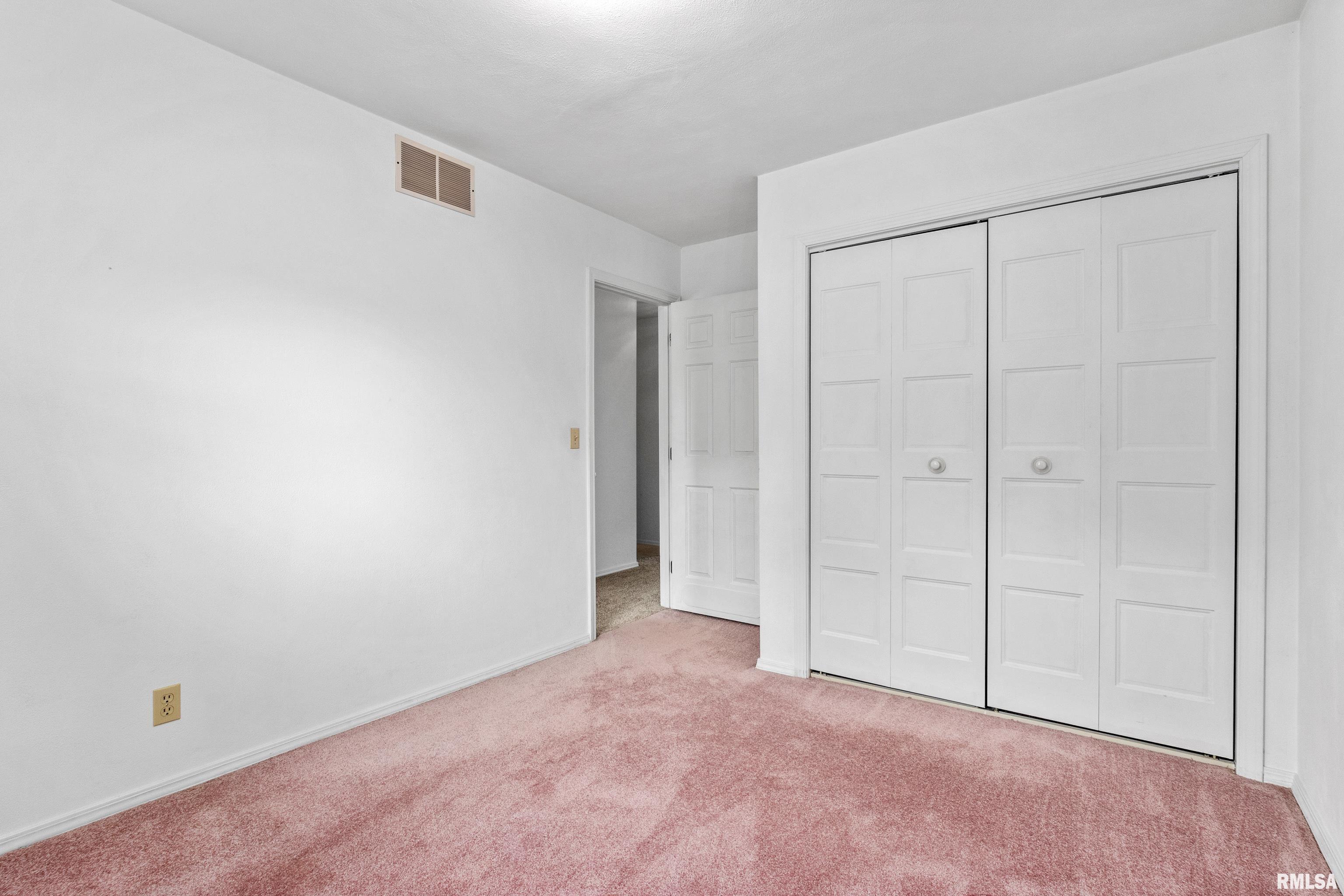 1461 Valle Vista Boulevard #30, Pekin, Illinois image 24