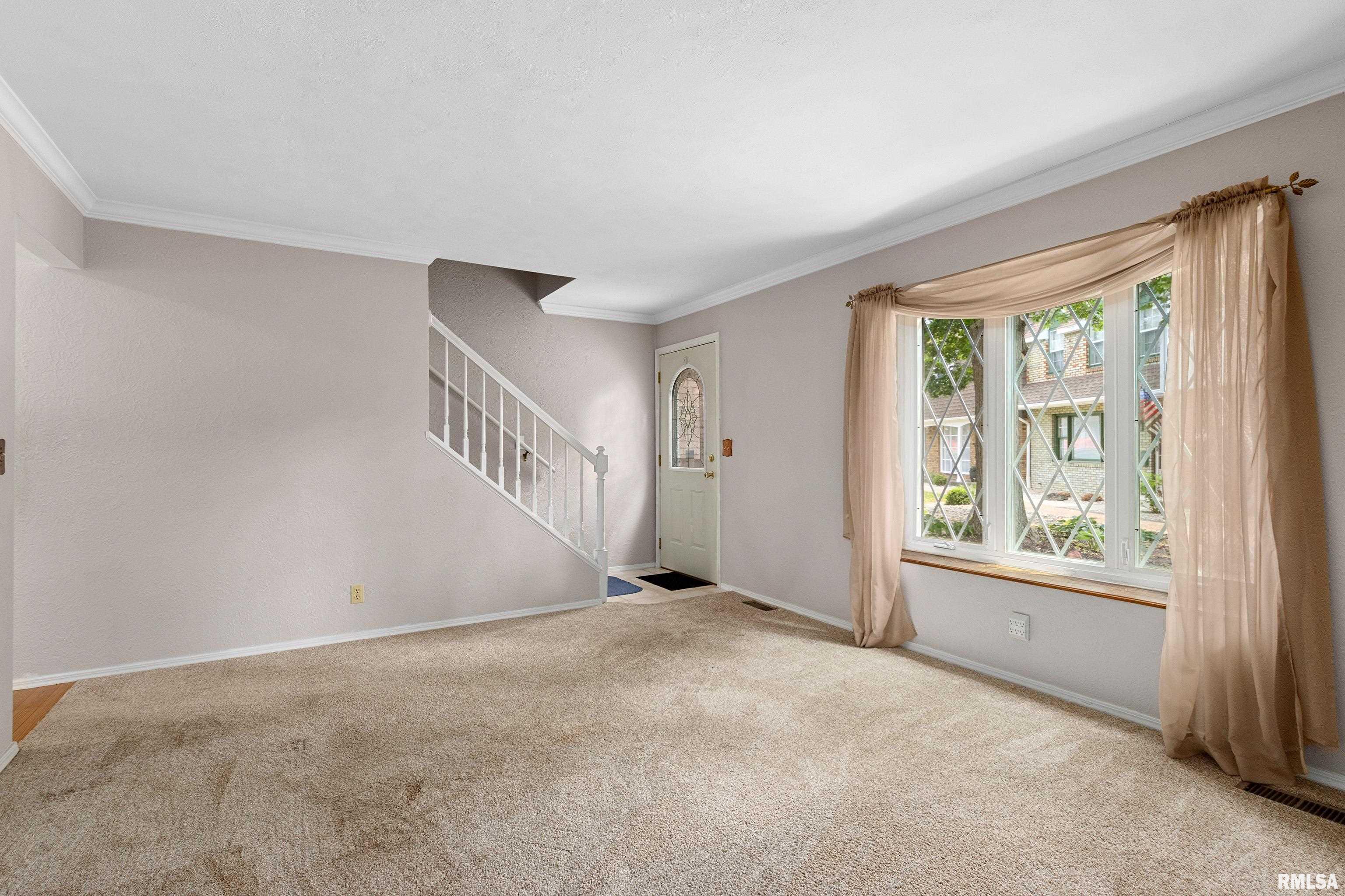 1461 Valle Vista Boulevard #30, Pekin, Illinois image 8