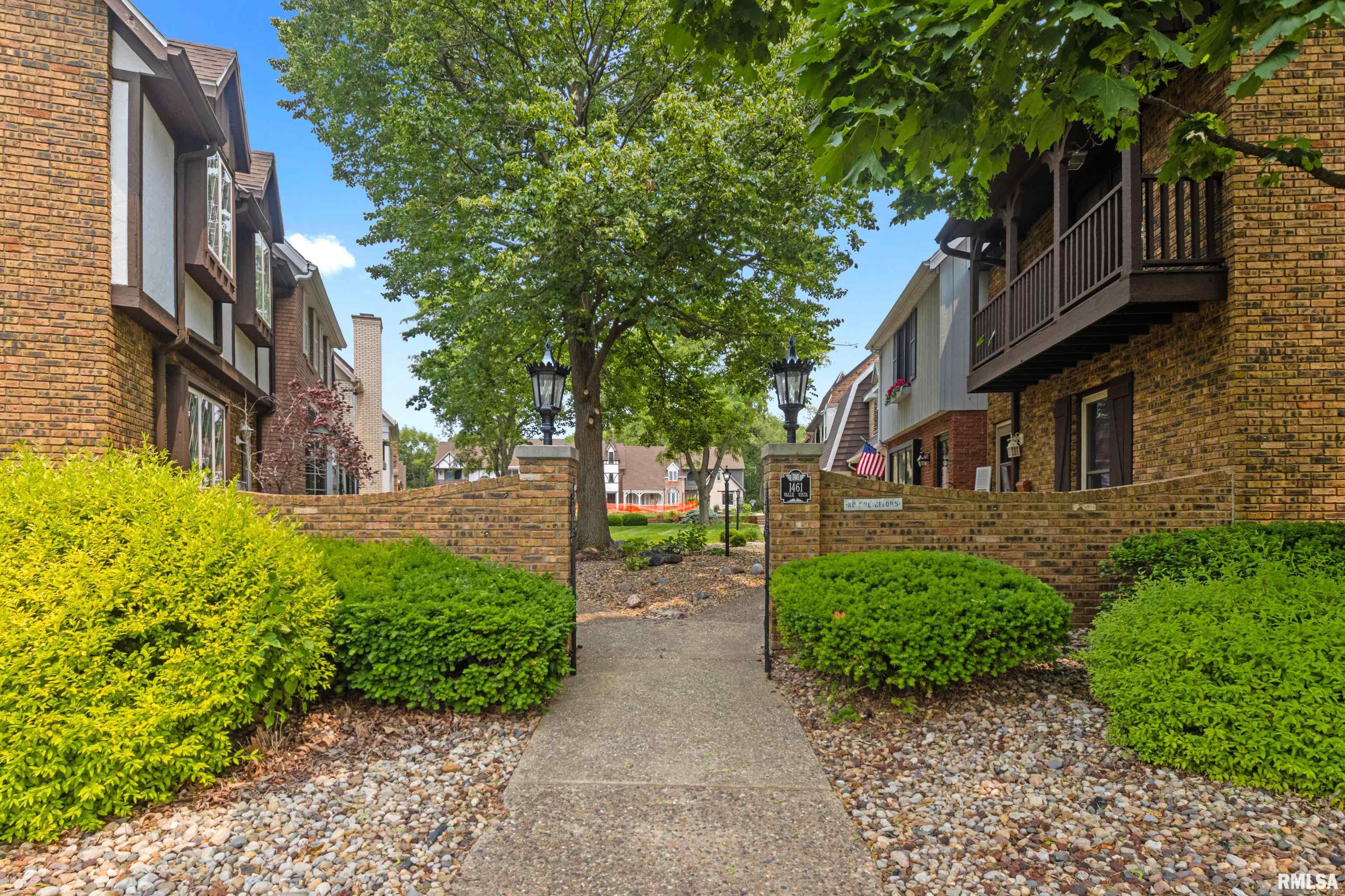 1461 Valle Vista Boulevard #30, Pekin, Illinois image 3