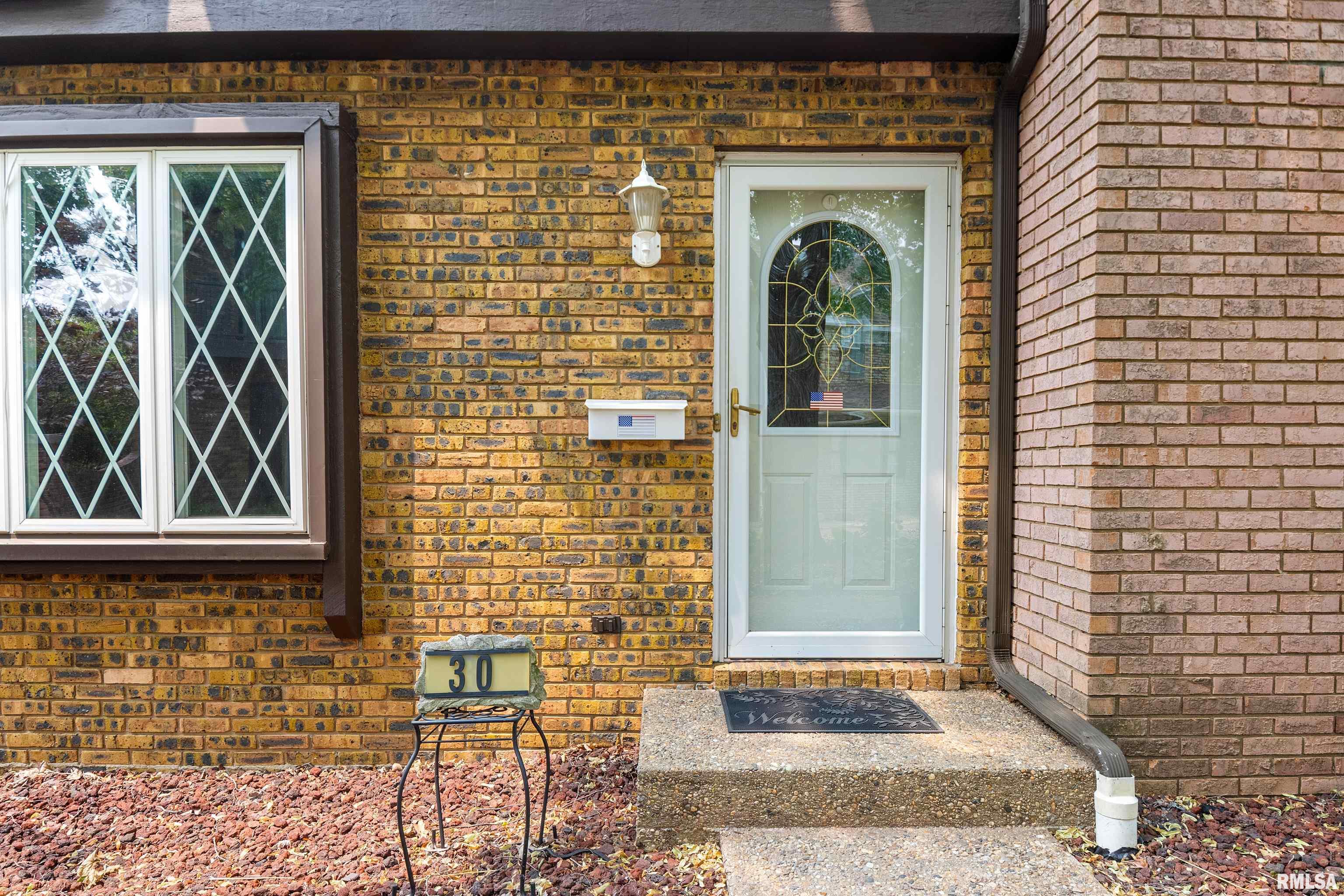 1461 Valle Vista Boulevard #30, Pekin, Illinois image 4