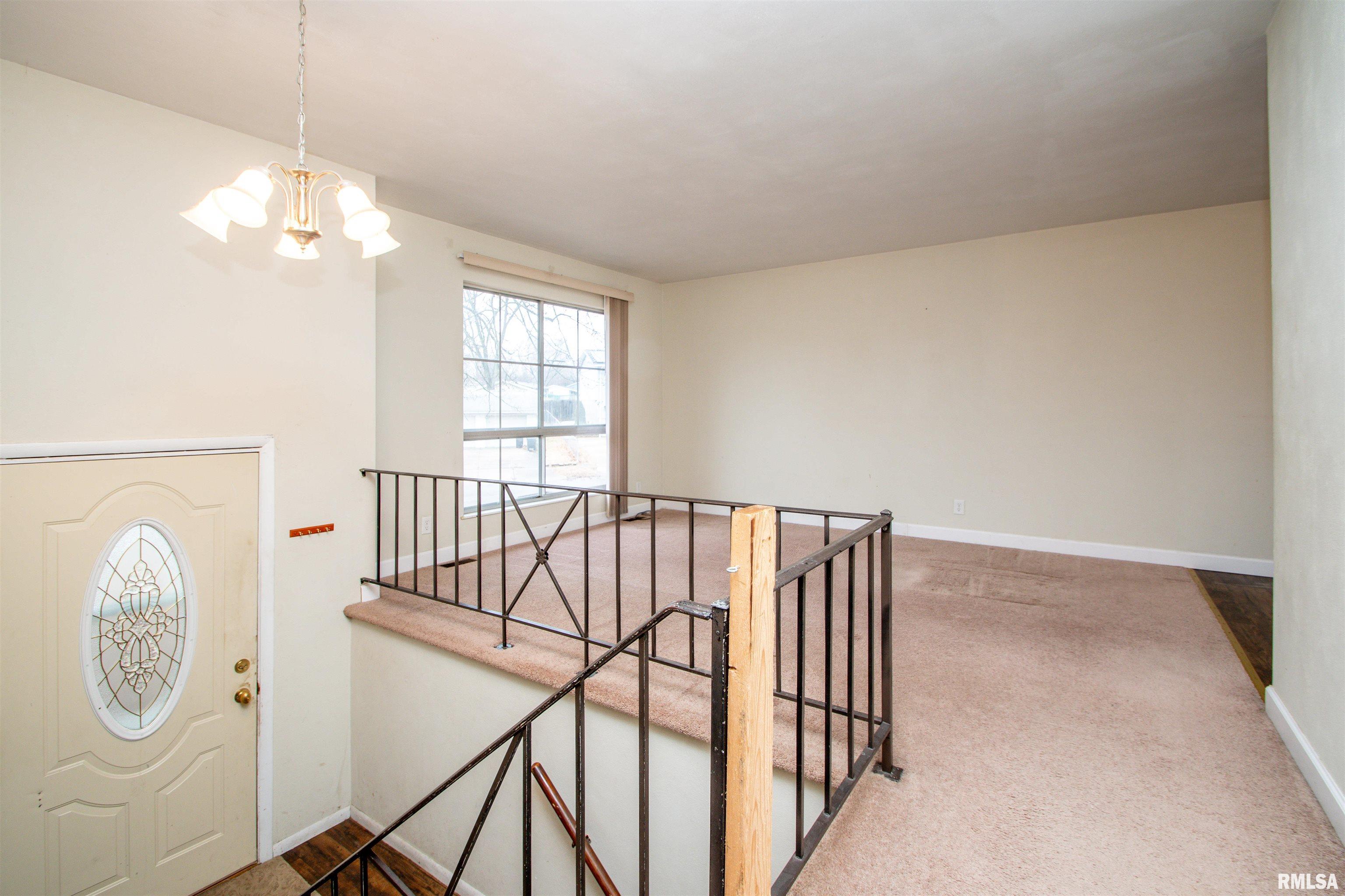 123 Douglas Road, Marquette Heights, Illinois image 4