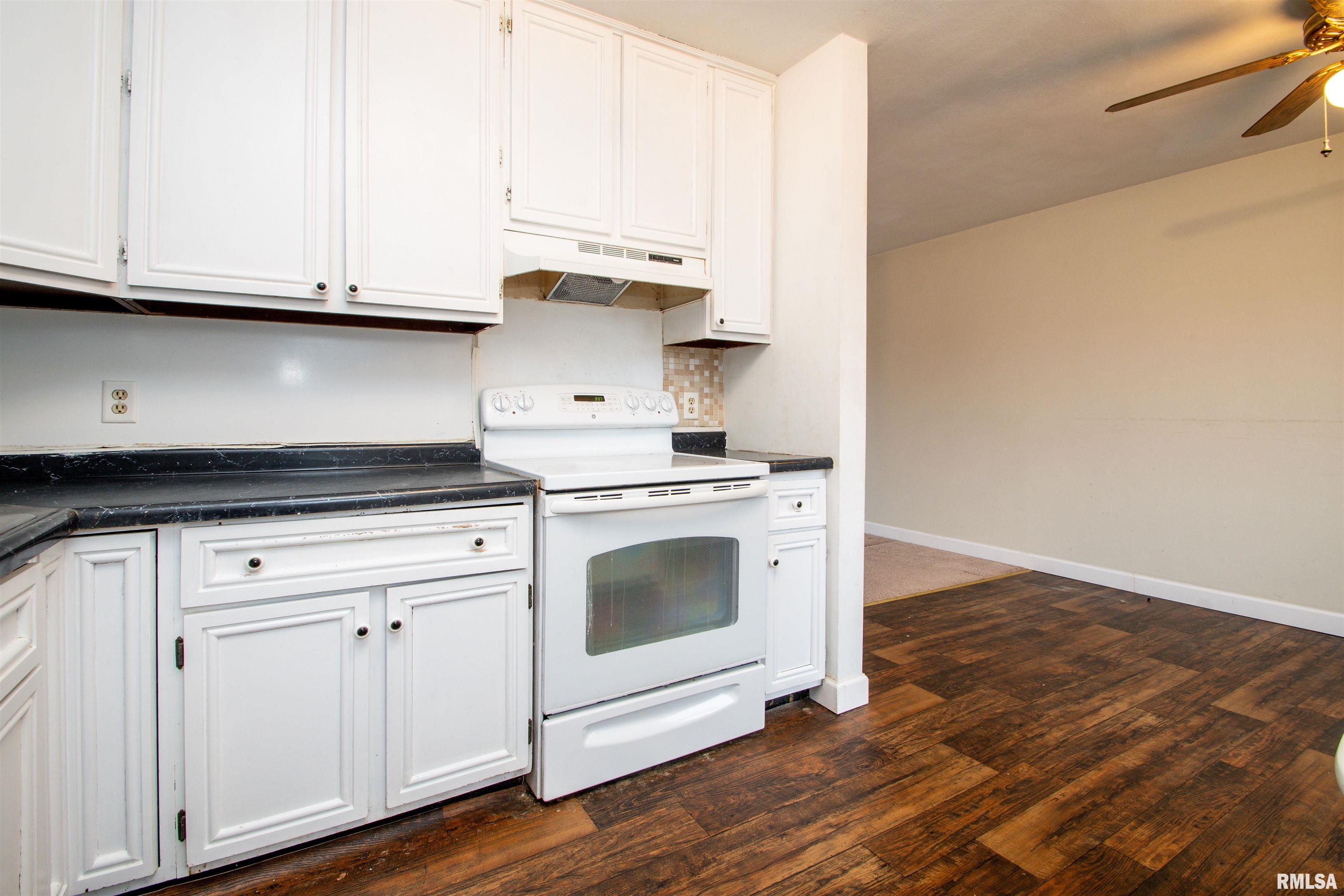 123 Douglas Road, Marquette Heights, Illinois image 11
