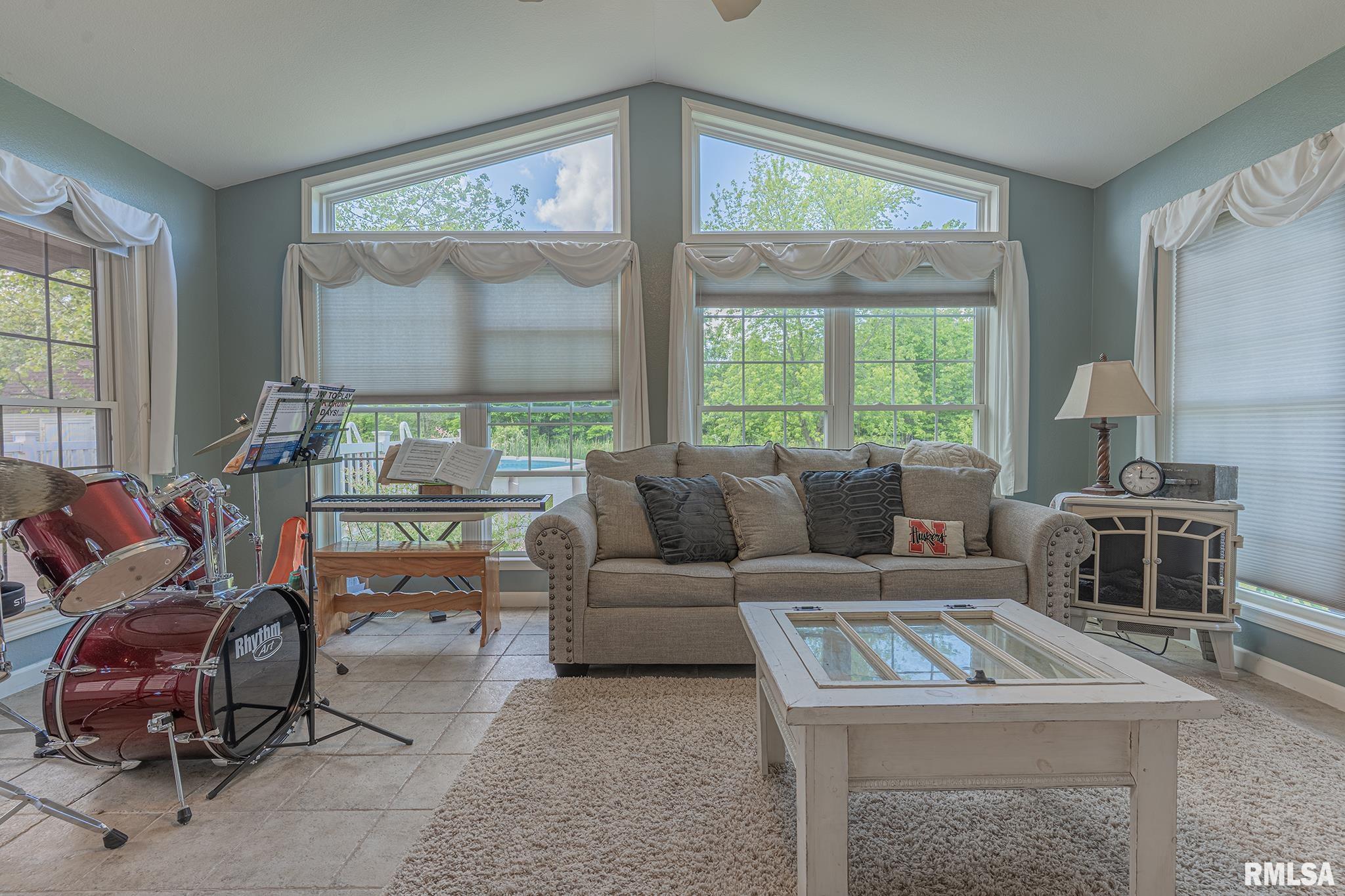 5175 Baker Road, Salem, Illinois image 16