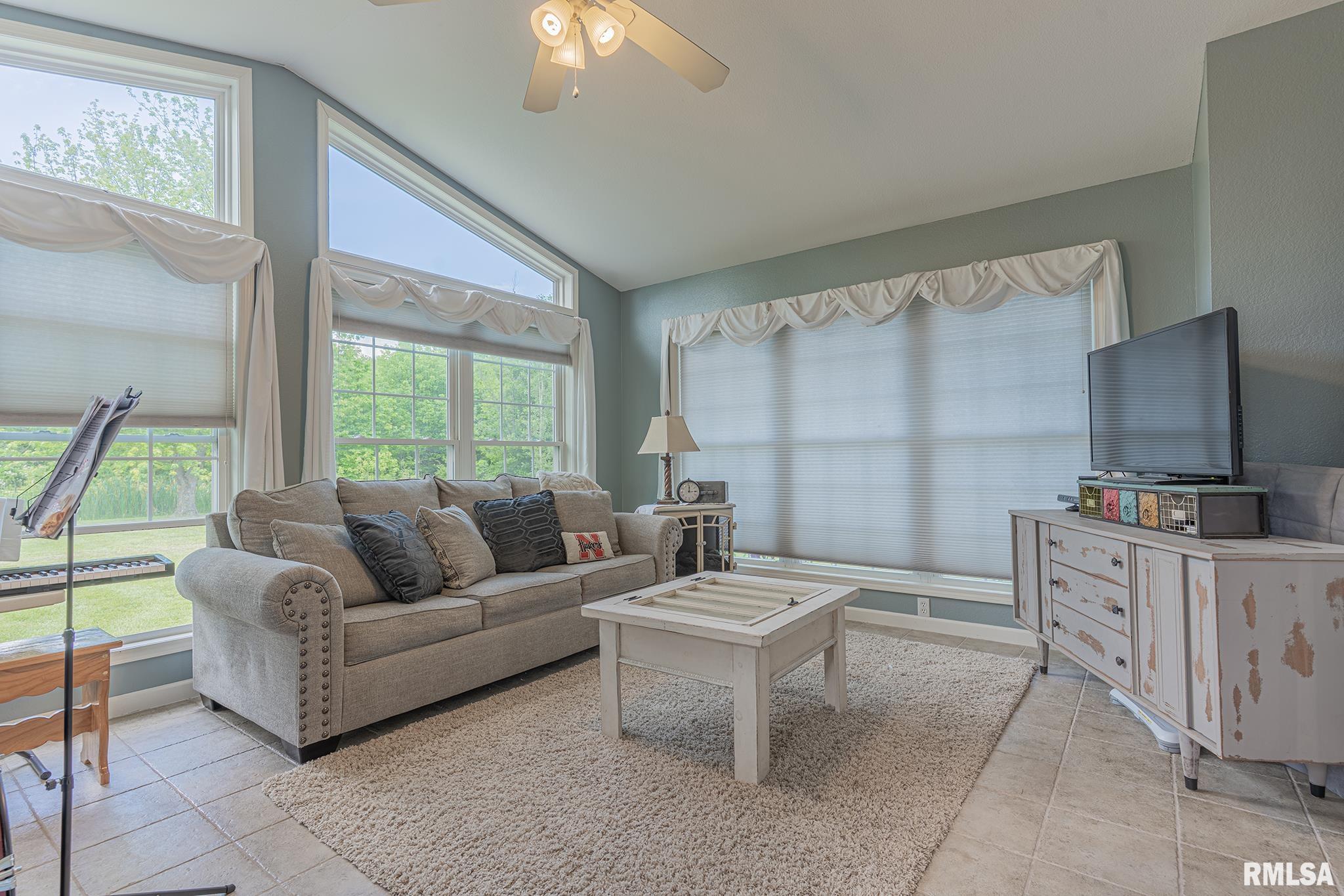 5175 Baker Road, Salem, Illinois image 14