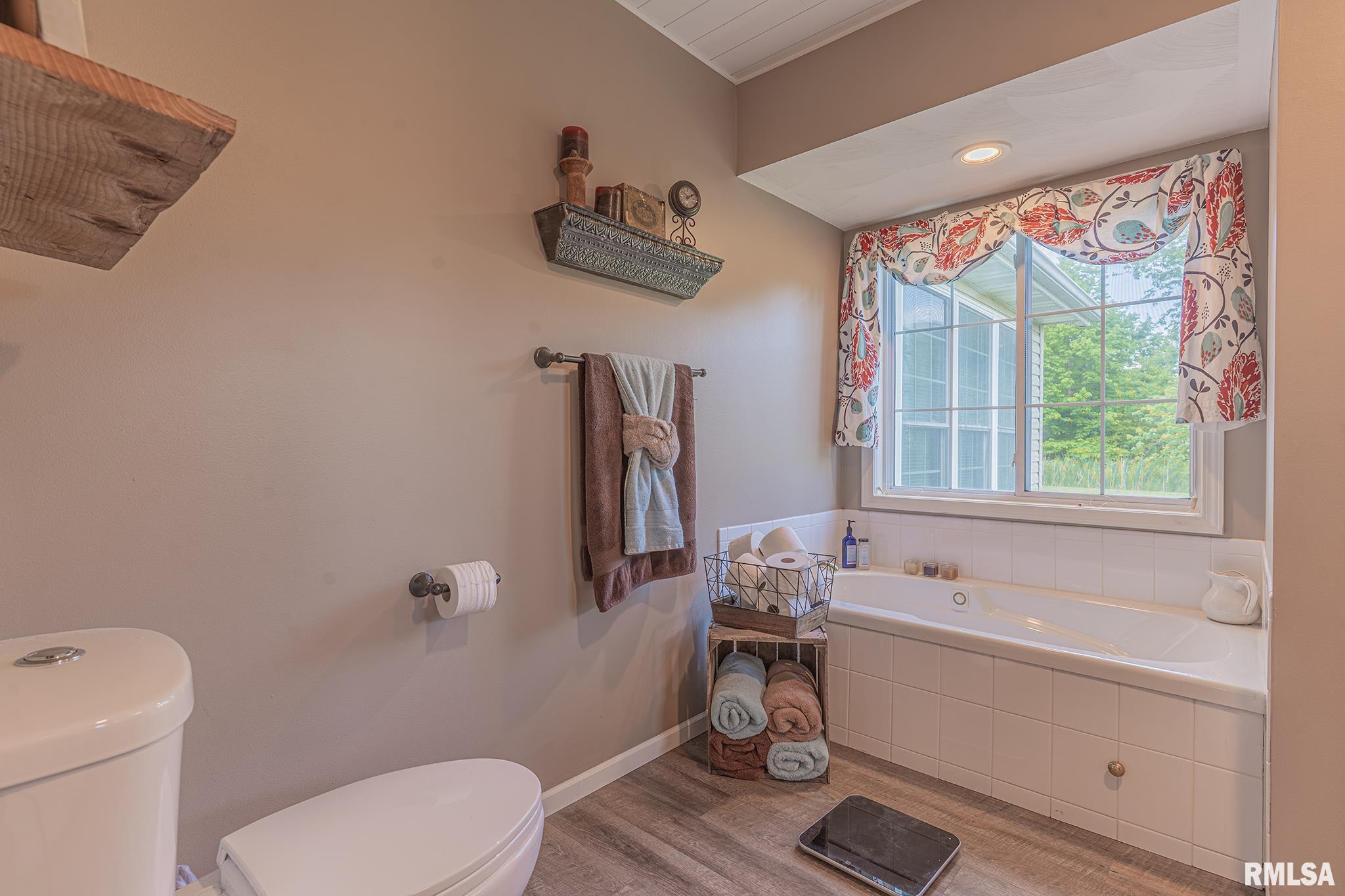 5175 Baker Road, Salem, Illinois image 24