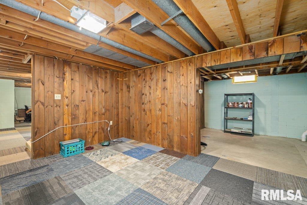 2380 5th Street, East Moline, Illinois image 29
