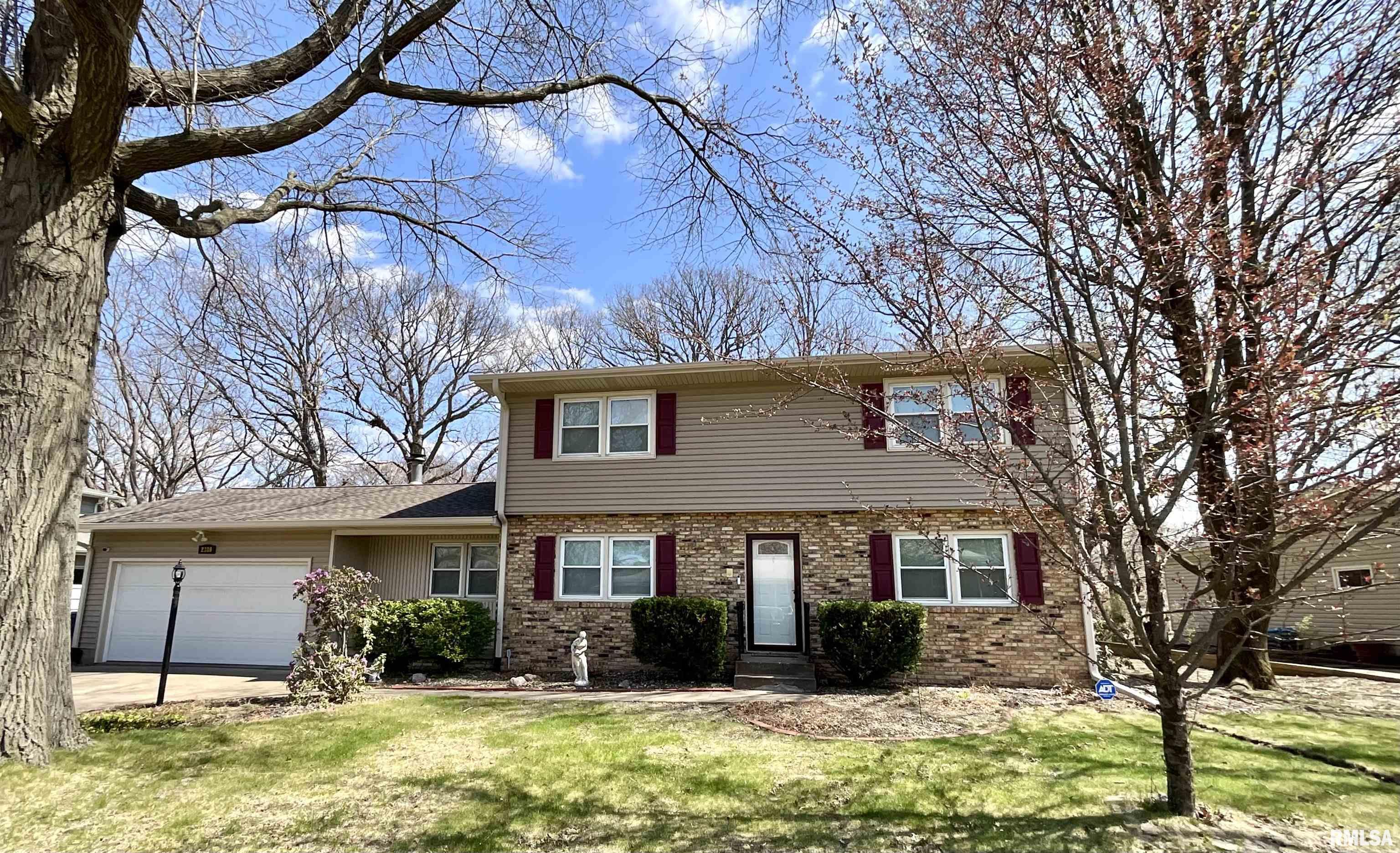 2380 5th Street, East Moline, Illinois image 1