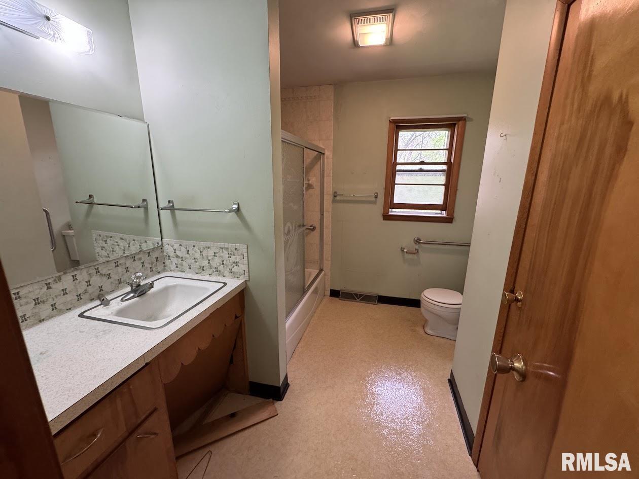 4528 5th Street B, East Moline, Illinois image 13