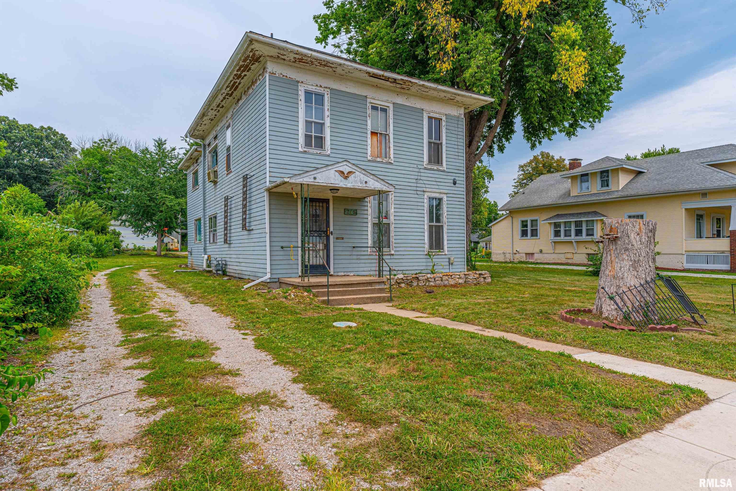 218 8TH Street