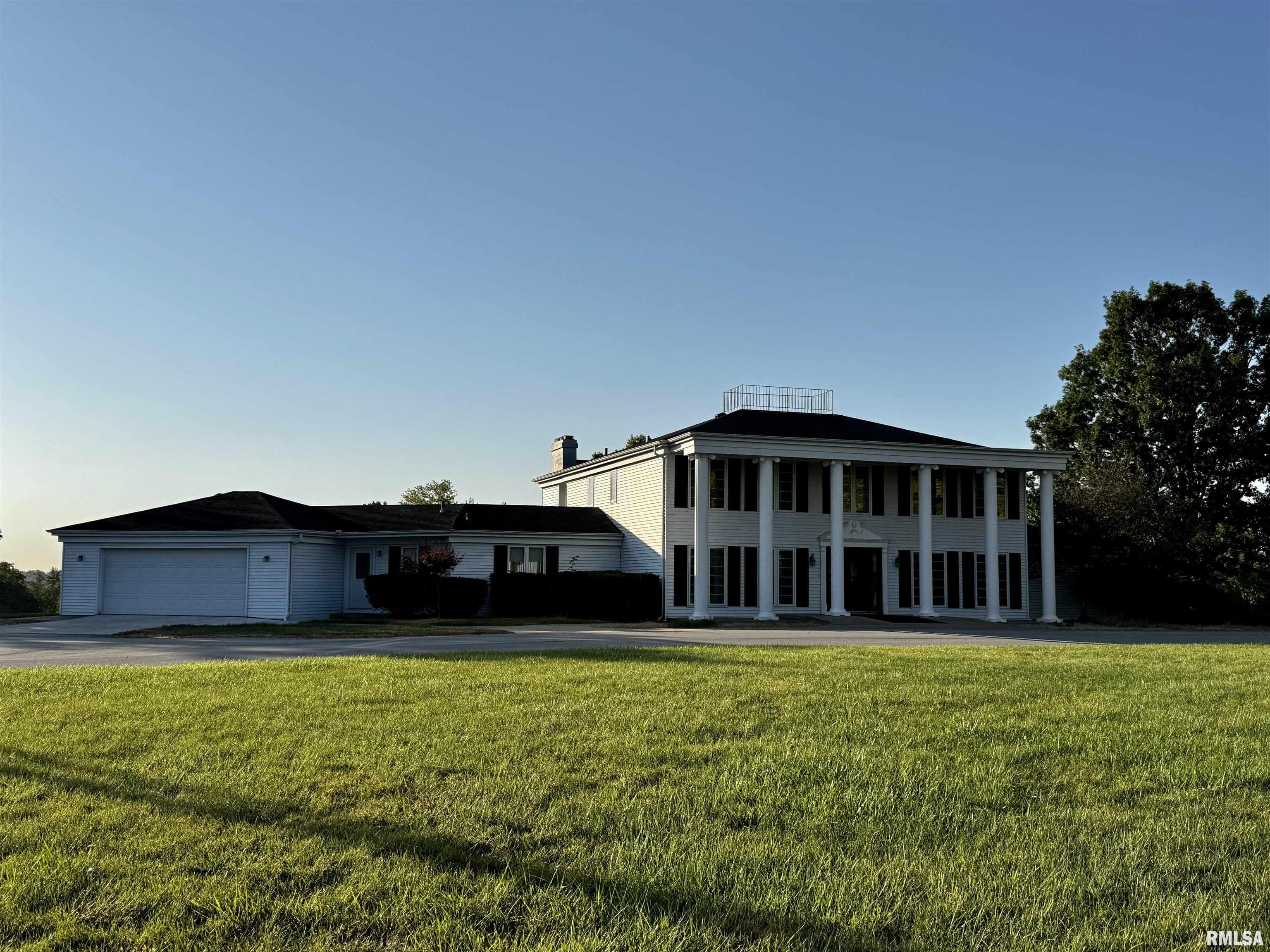 2001 Wigwam Hollow Road, Macomb, Illinois image 1