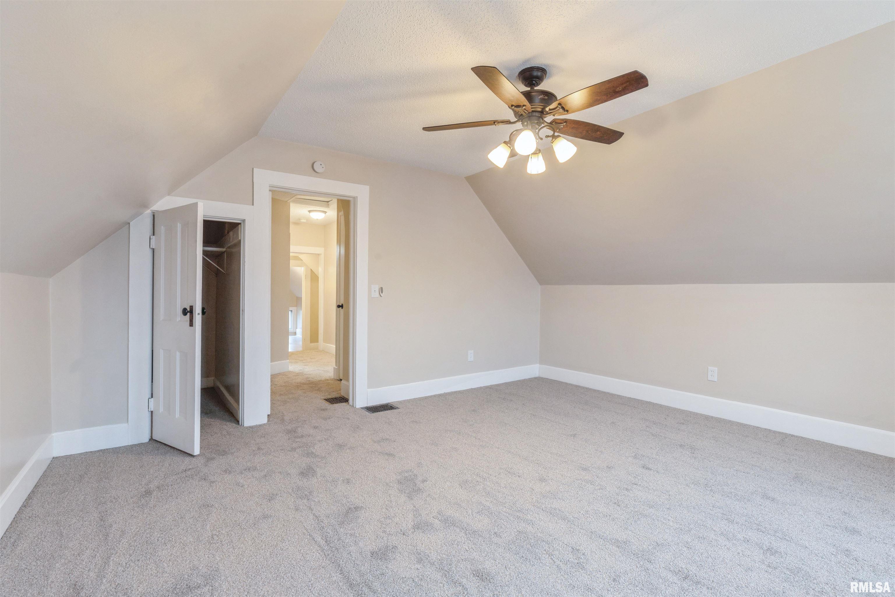 1523 W 13th Street, Davenport, Iowa image 13