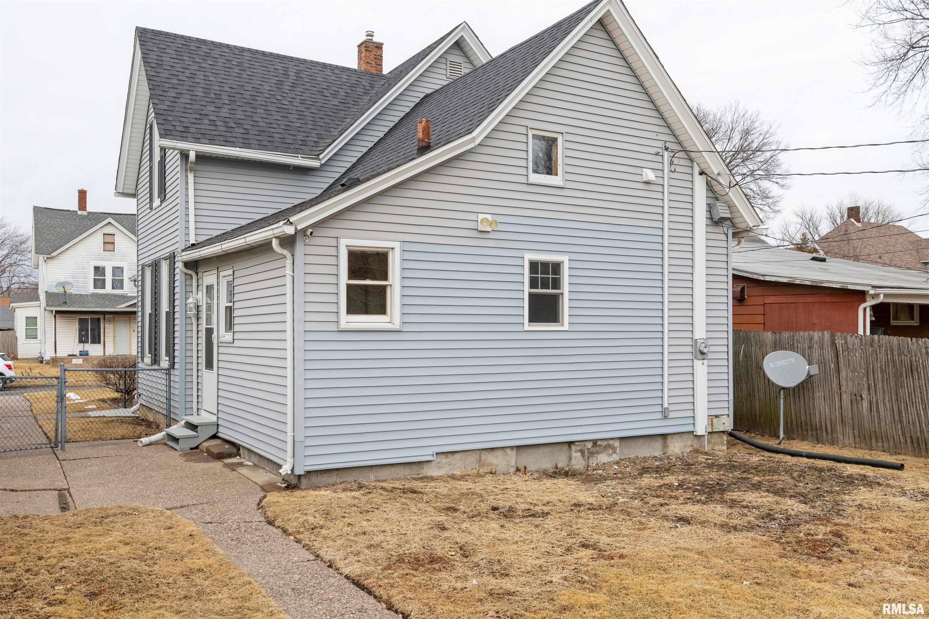 1523 W 13th Street, Davenport, Iowa image 2
