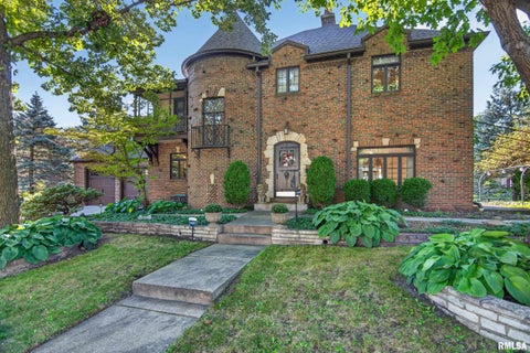 Homes For Sale - 3817 N Northwood Avenue<br/> Peoria, IL 61614