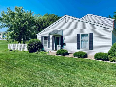Homes For Sale - 215 Jamestown Road<br/> Macomb, IL 61455