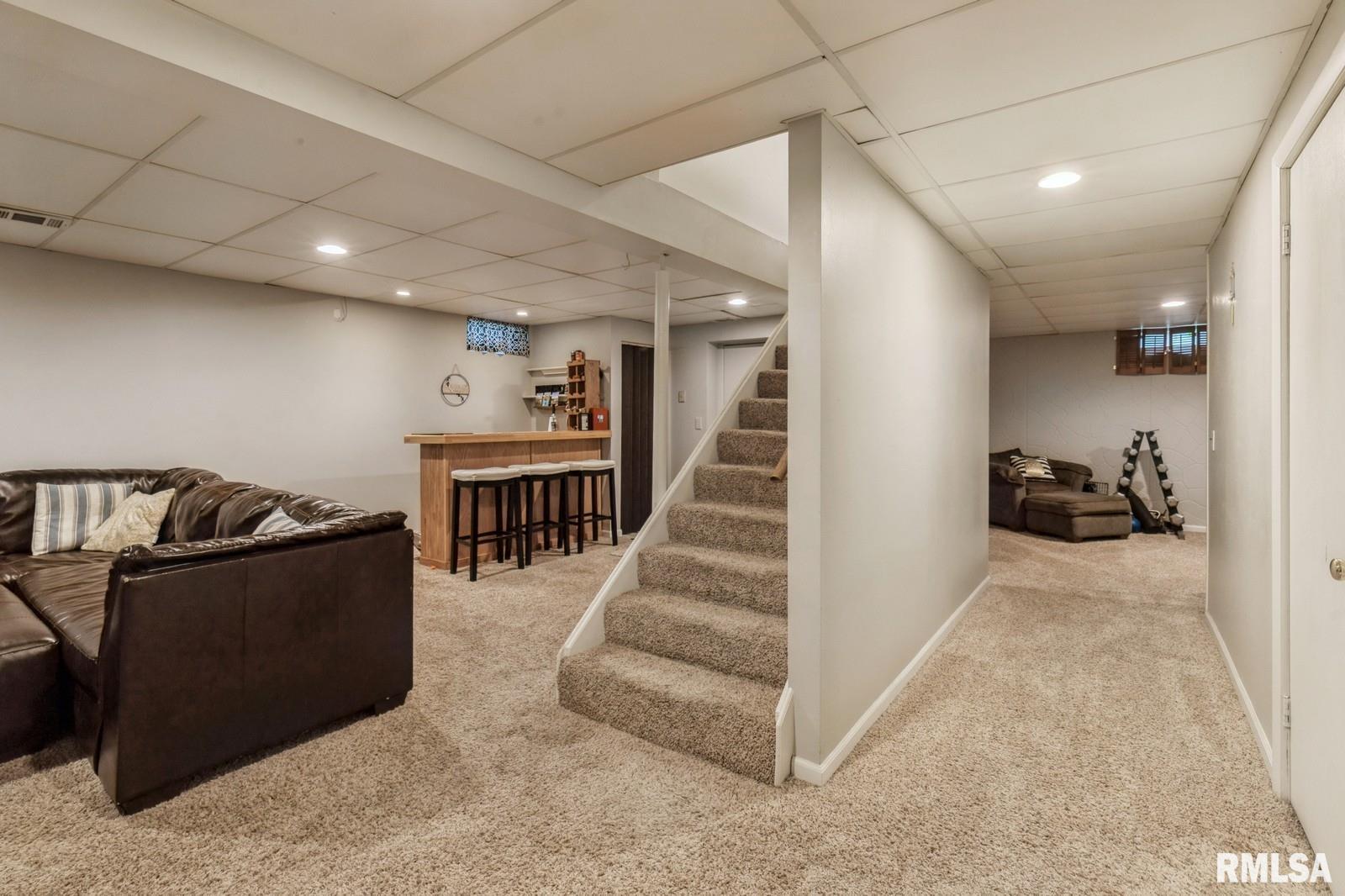 2927 S Hampton Drive, Bettendorf, Iowa image 19