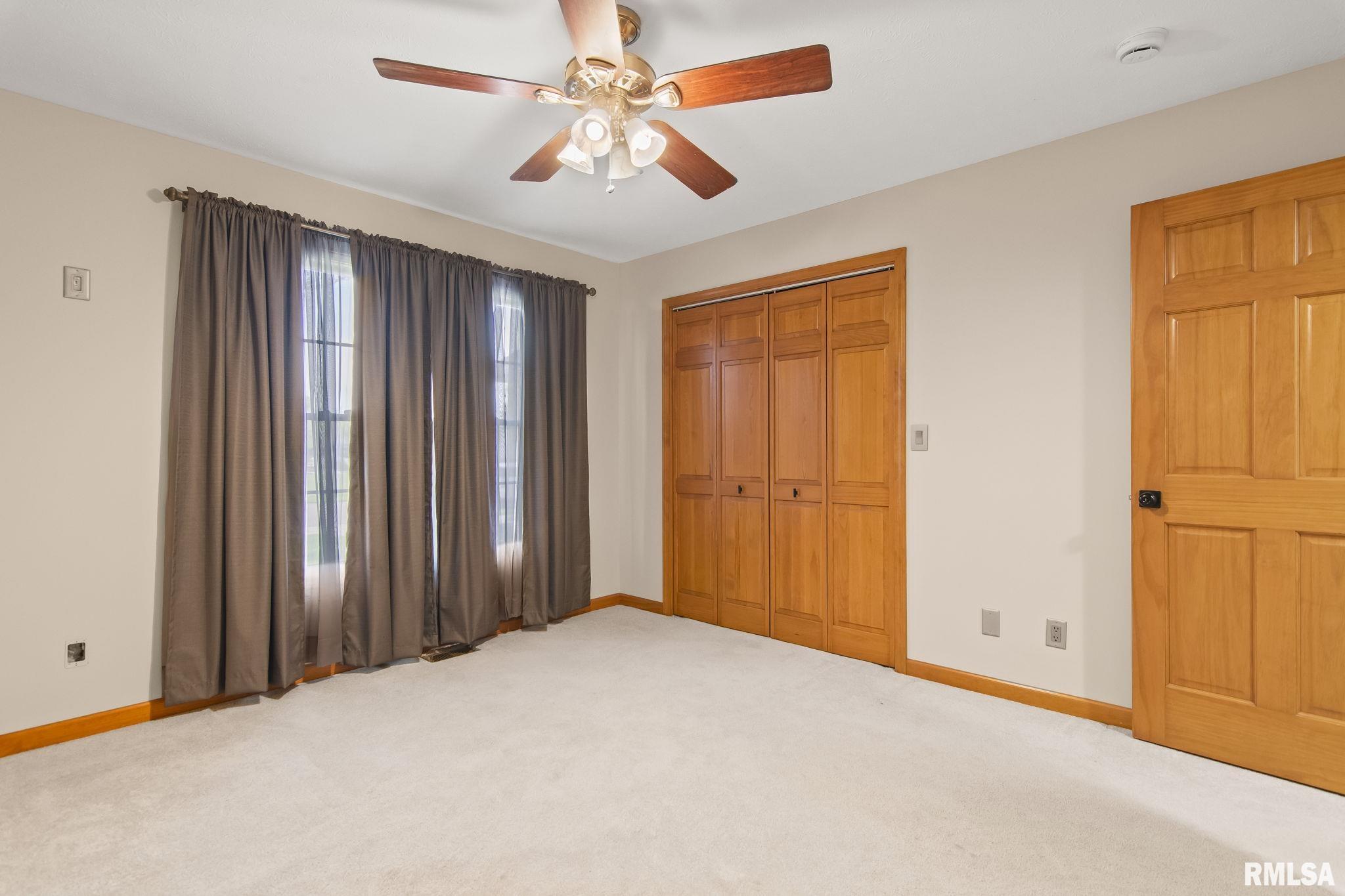 421 Turtle Dove Drive, Sherman, Illinois image 22