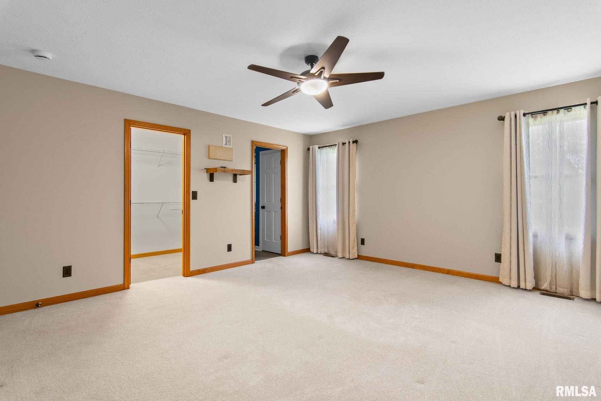 421 Turtle Dove Drive, Sherman, Illinois image 18