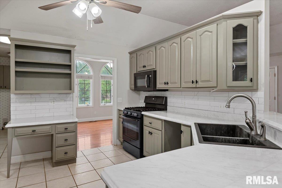 19439 Pinecrest Road, Petersburg, Illinois image 13