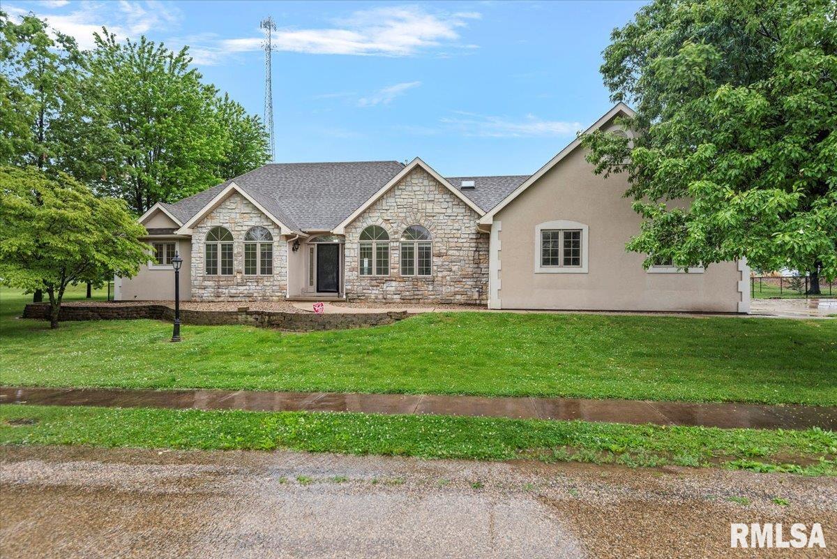 19439 Pinecrest Road, Petersburg, Illinois image 2