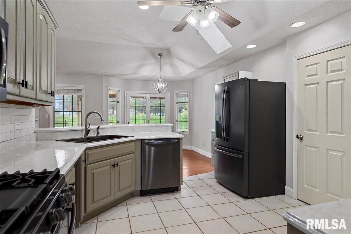 19439 Pinecrest Road, Petersburg, Illinois image 15