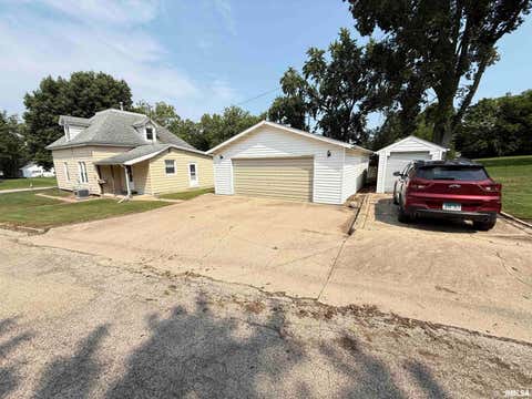 Homes For Sale - 416 S Prairie Street<br/> Marshall County, Lacon, IL 61540