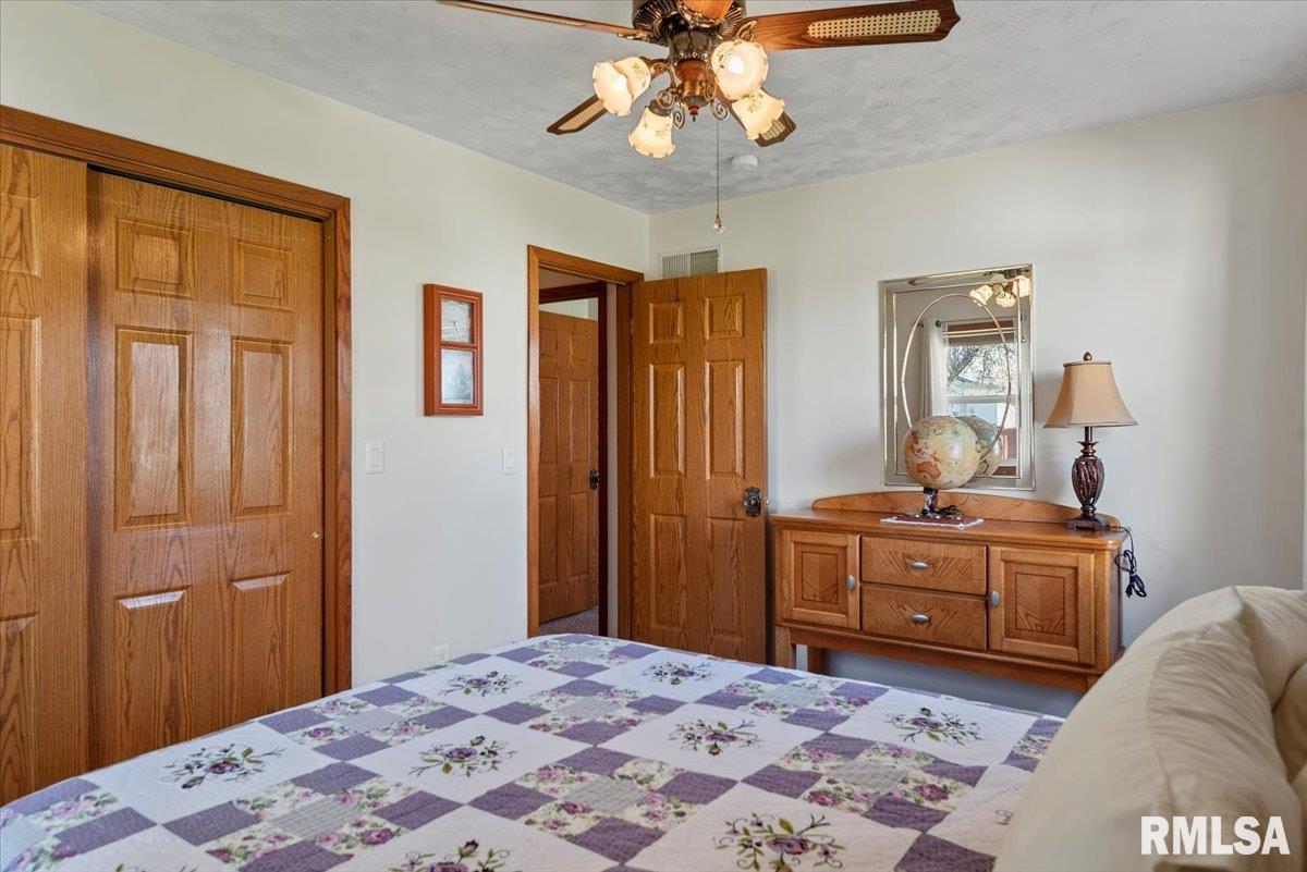 1301 4th Street, Pawnee, Illinois image 28