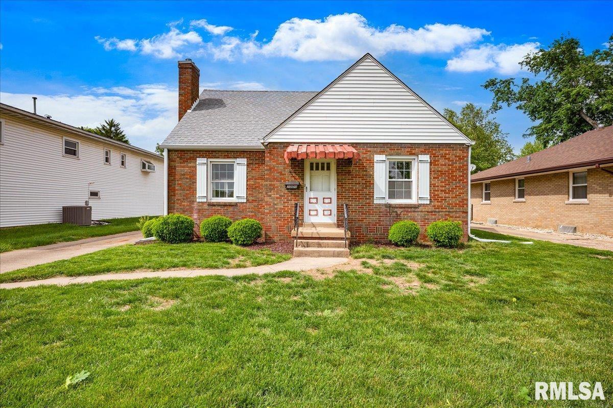 2309 W Manor Parkway, West Peoria, Illinois image 1