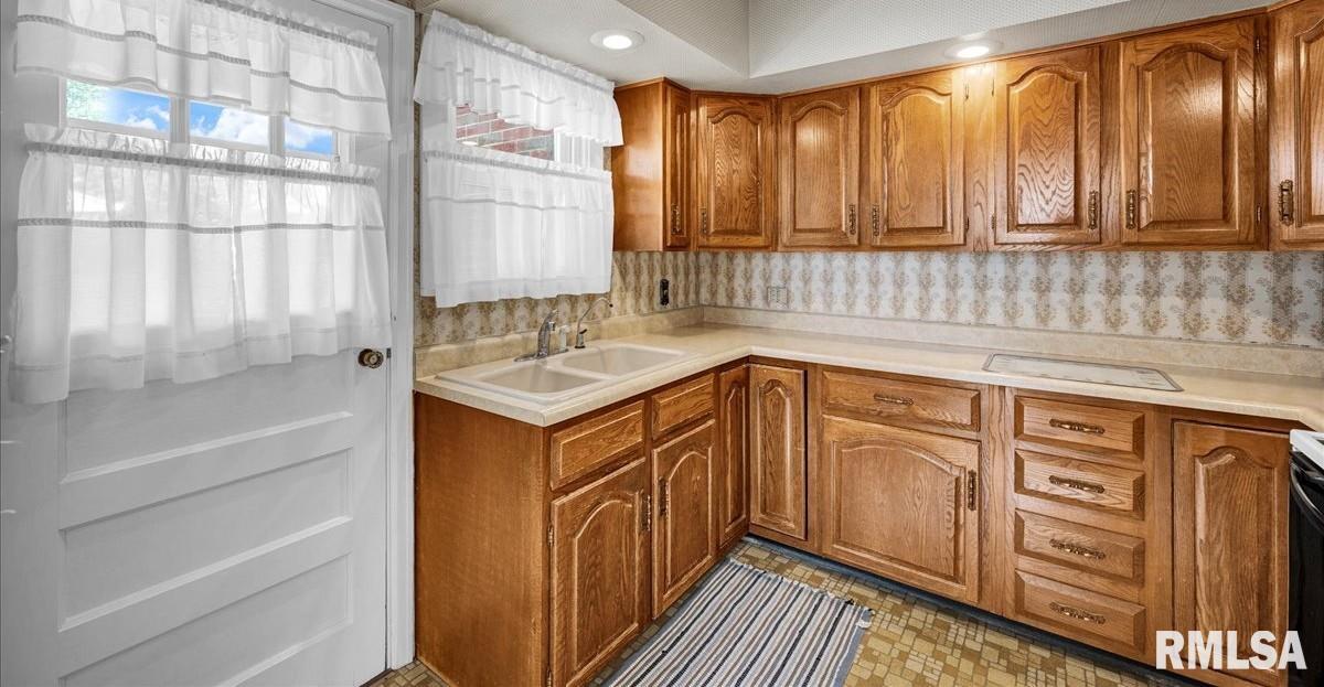 2309 W Manor Parkway, West Peoria, Illinois image 8
