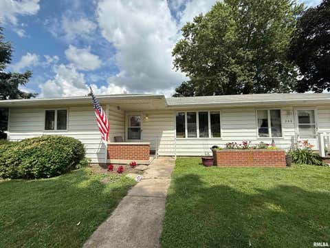 Homes For Sale - 208 S 2nd Street<br/> Fulton County, Cuba, IL 61427
