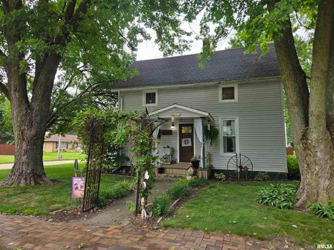 Homes For Sale - 596 N Washington Street<br/> Bushnell, IL 61422