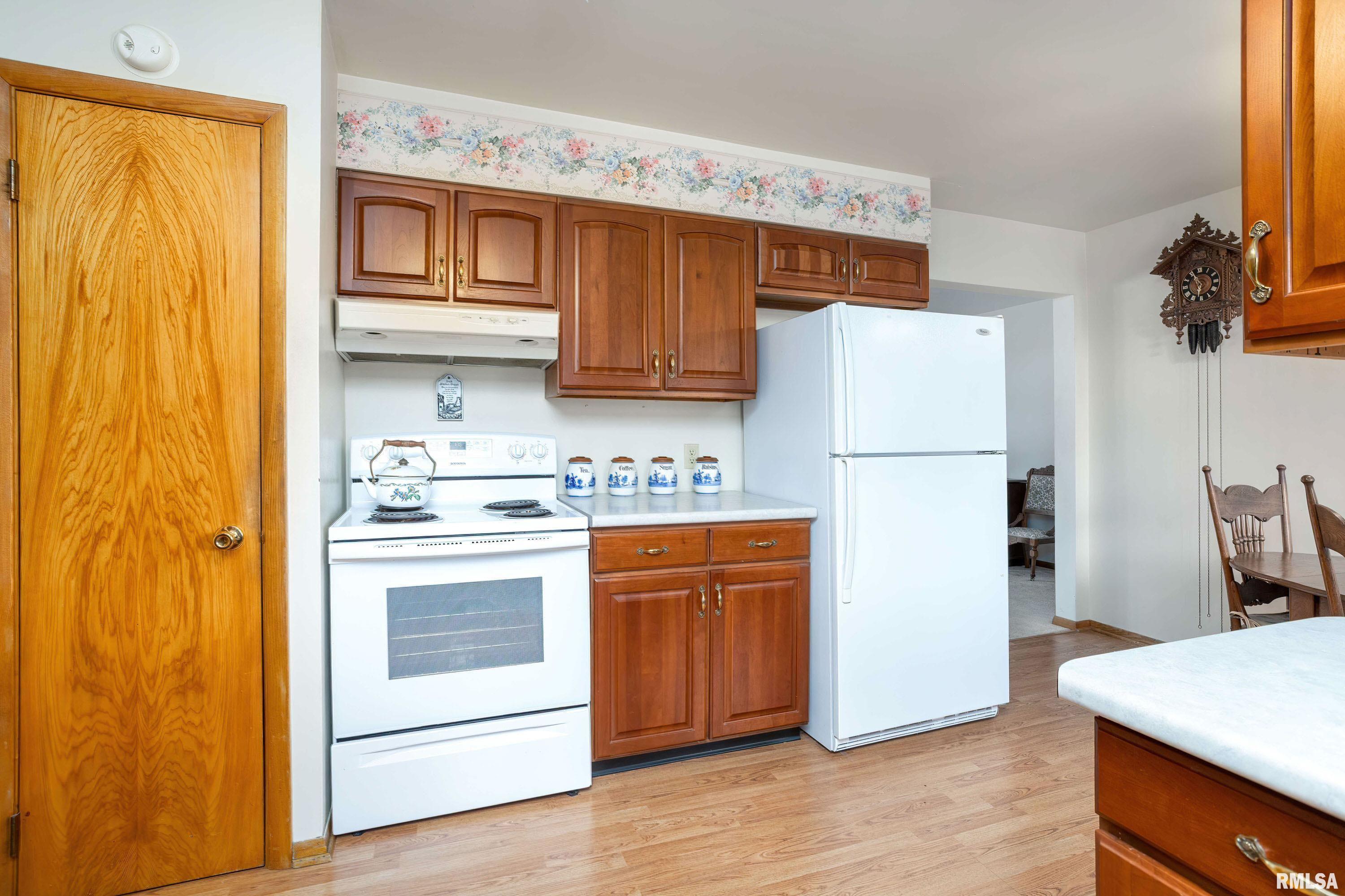 2853 Cedar Street, Davenport, Iowa image 10