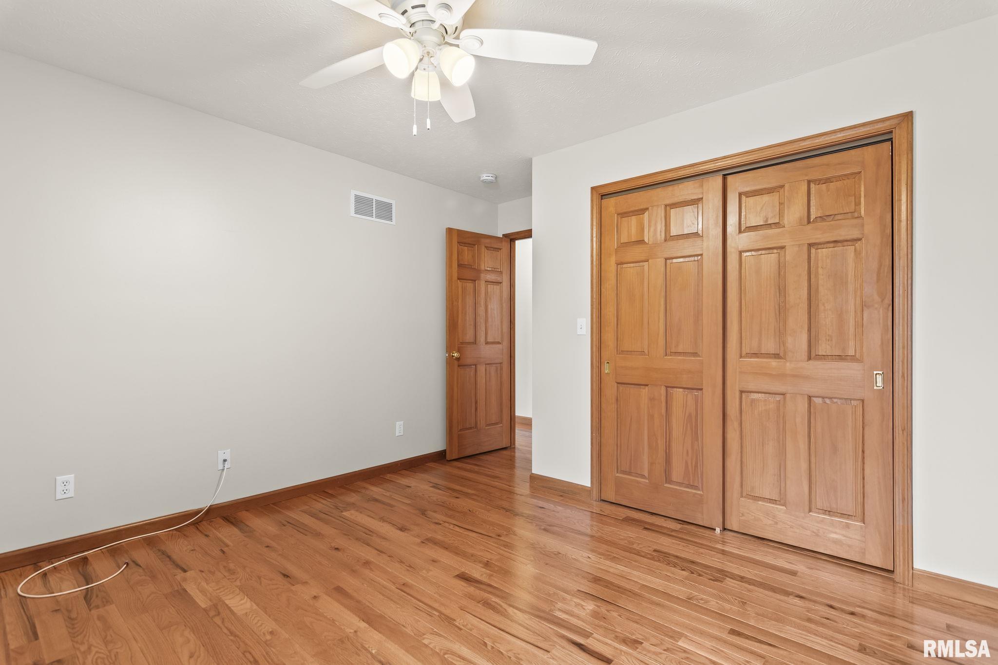 620 Ledlie Street, Dawson, Illinois image 29