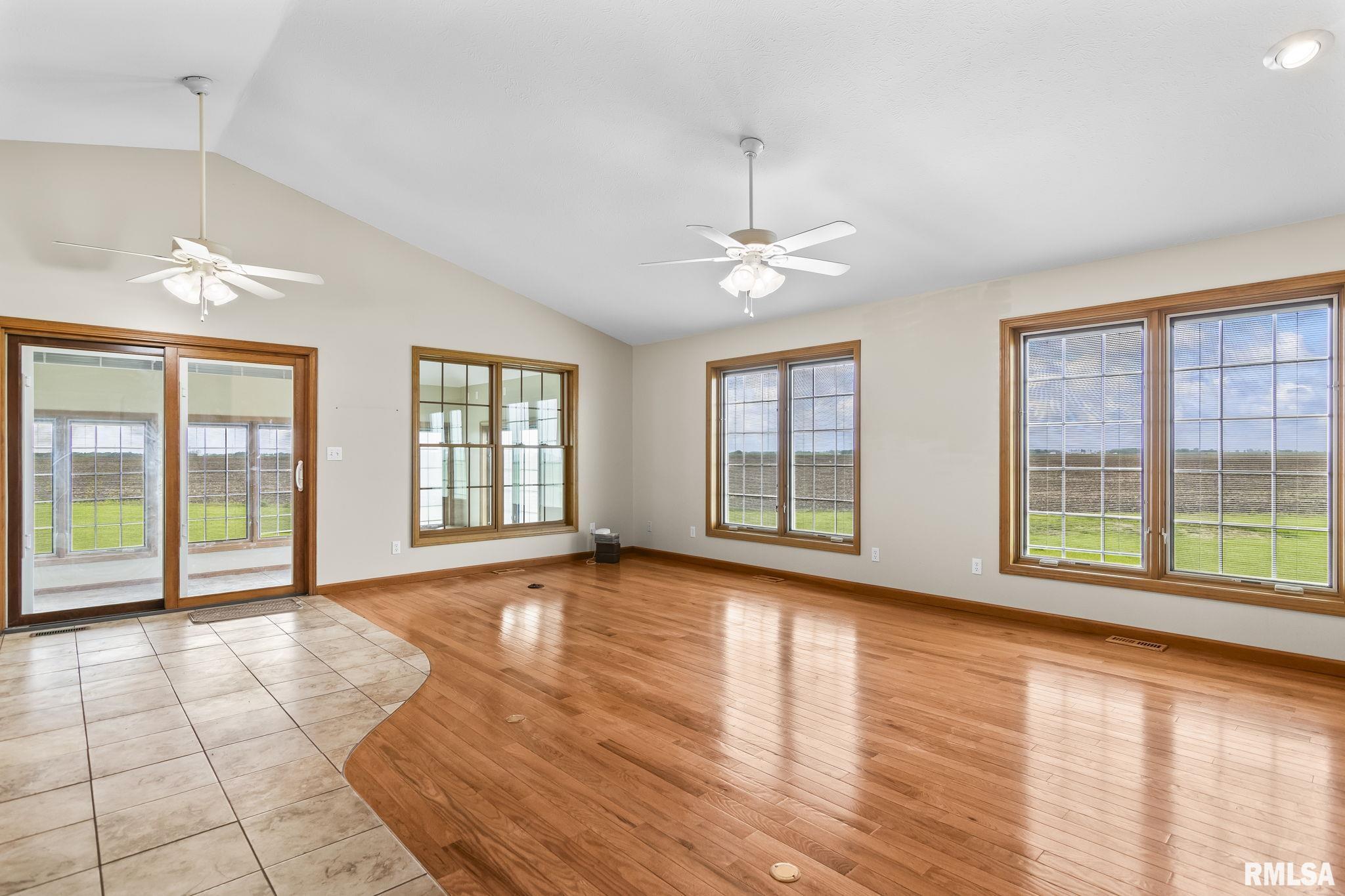 620 Ledlie Street, Dawson, Illinois image 11