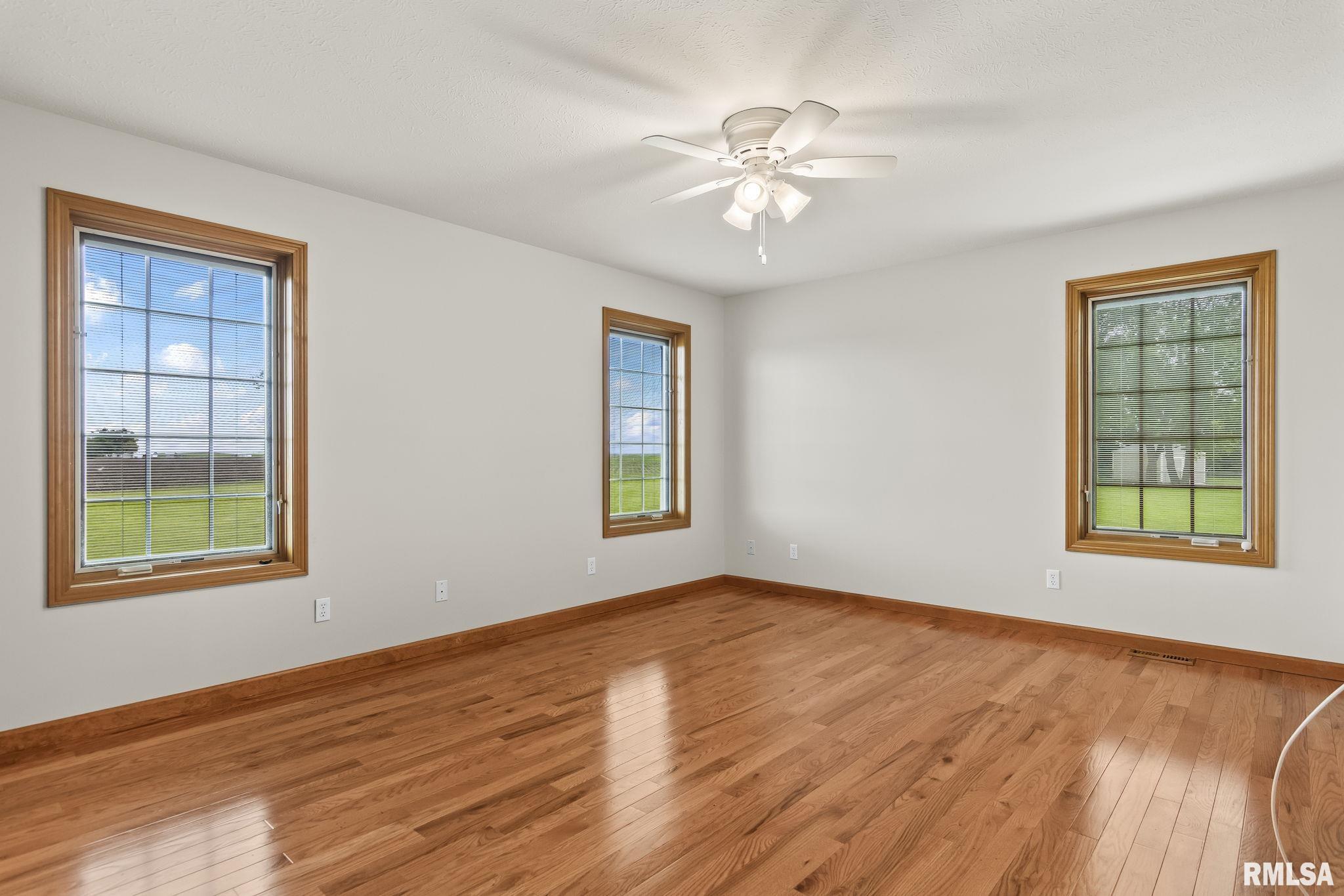 620 Ledlie Street, Dawson, Illinois image 21