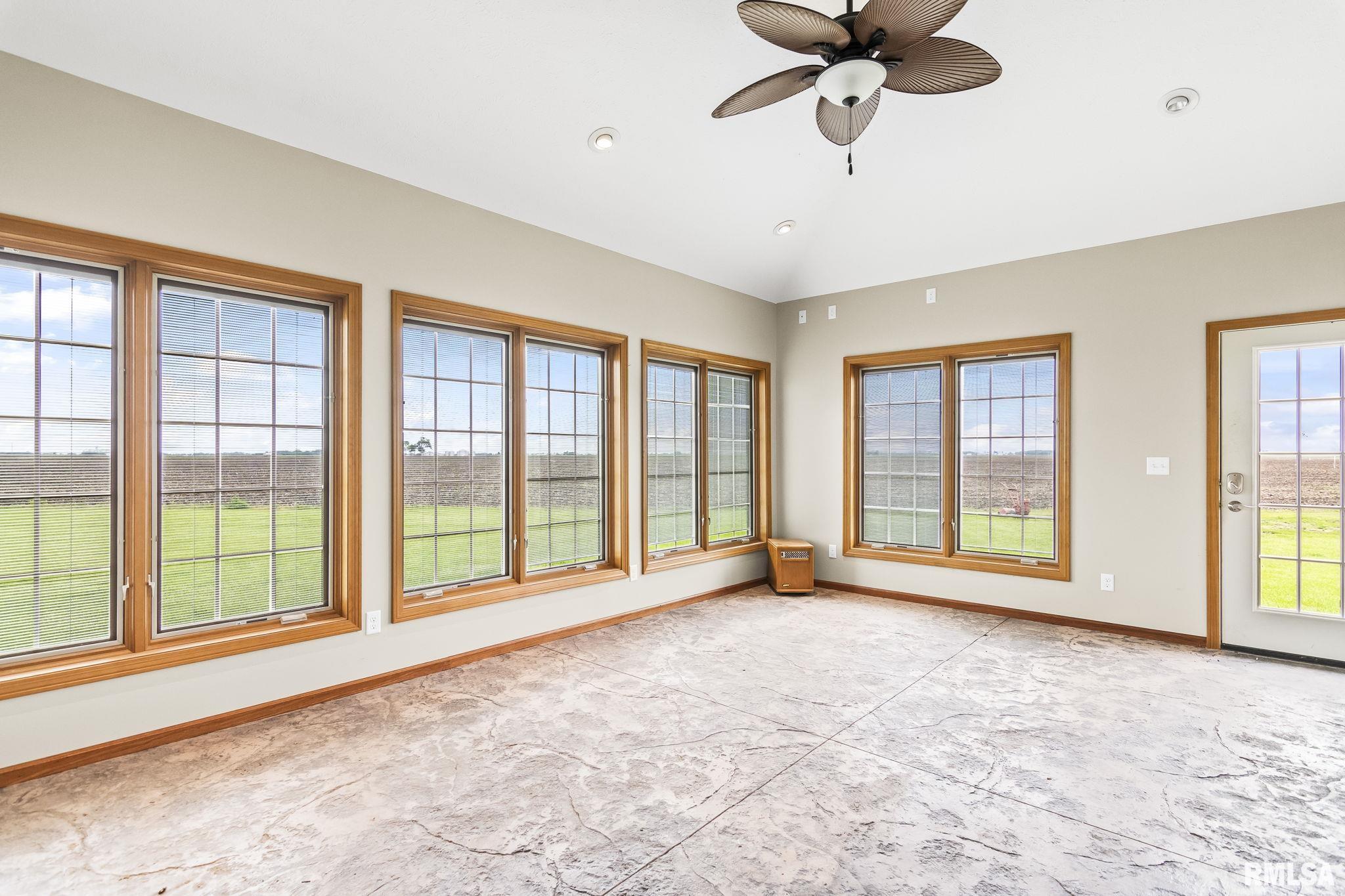 620 Ledlie Street, Dawson, Illinois image 18