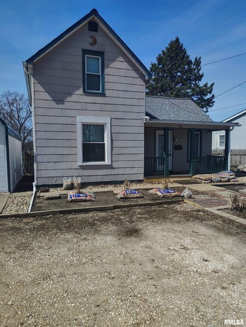 Homes For Sale - 702 N Avenue C<br/> Fulton County, Canton, IL 61520