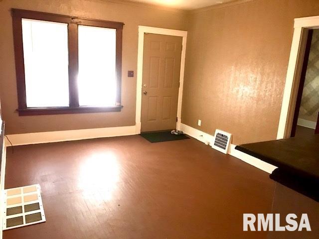 2018 Gale Avenue, Peoria, Illinois image 2