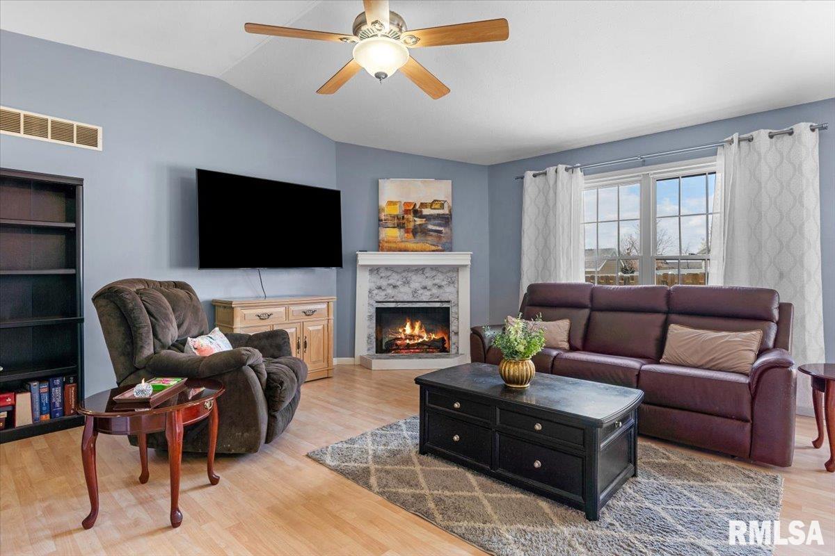 2919 S Meadowbrook Road #13, Springfield, Illinois image 5